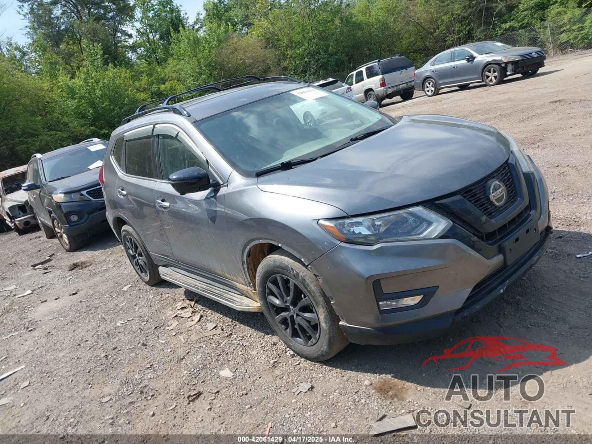 NISSAN ROGUE 2018 - 5N1AT2MV2JC809749