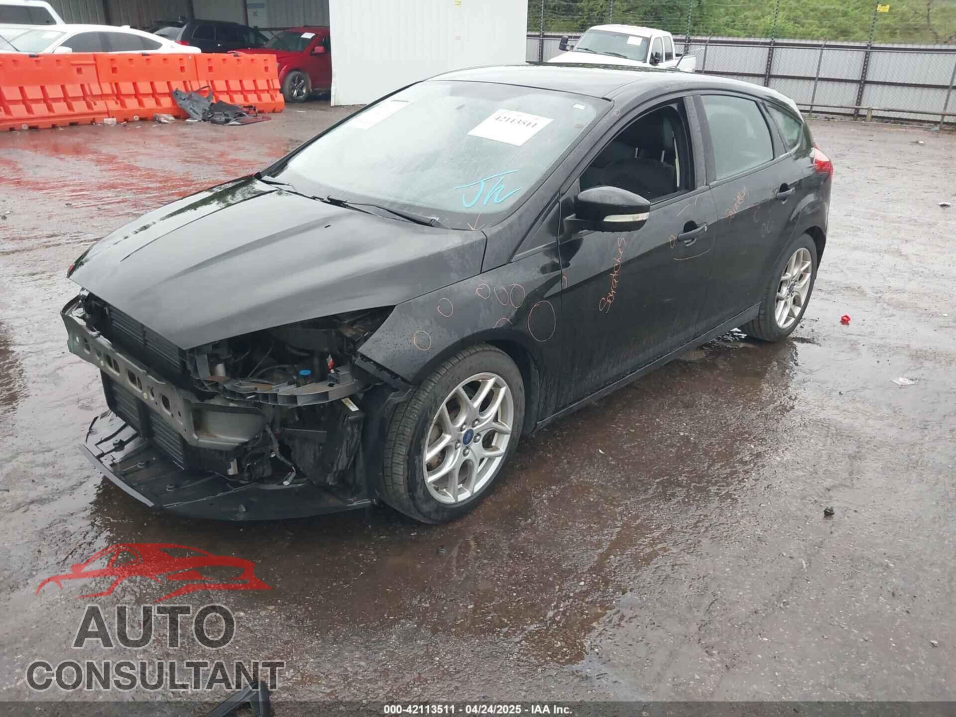 FORD FOCUS 2015 - 1FADP3K2XFL200541
