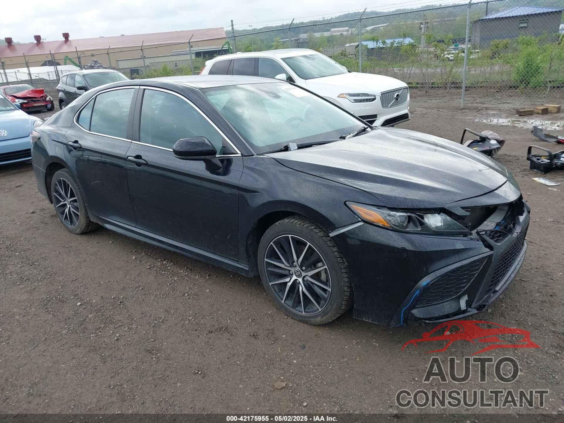 TOYOTA CAMRY 2021 - 4T1G11AK3MU580825