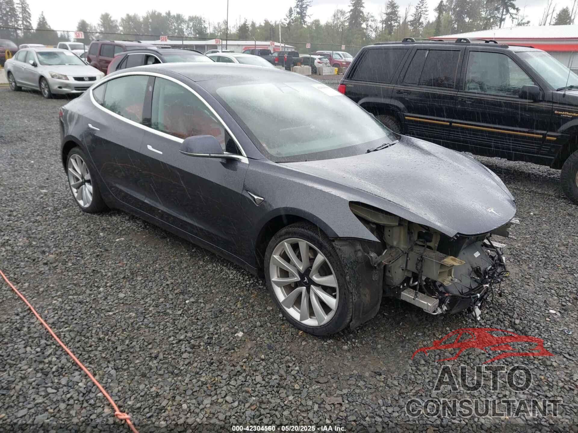 TESLA MODEL 3 2018 - 5YJ3E1EB1JF090907