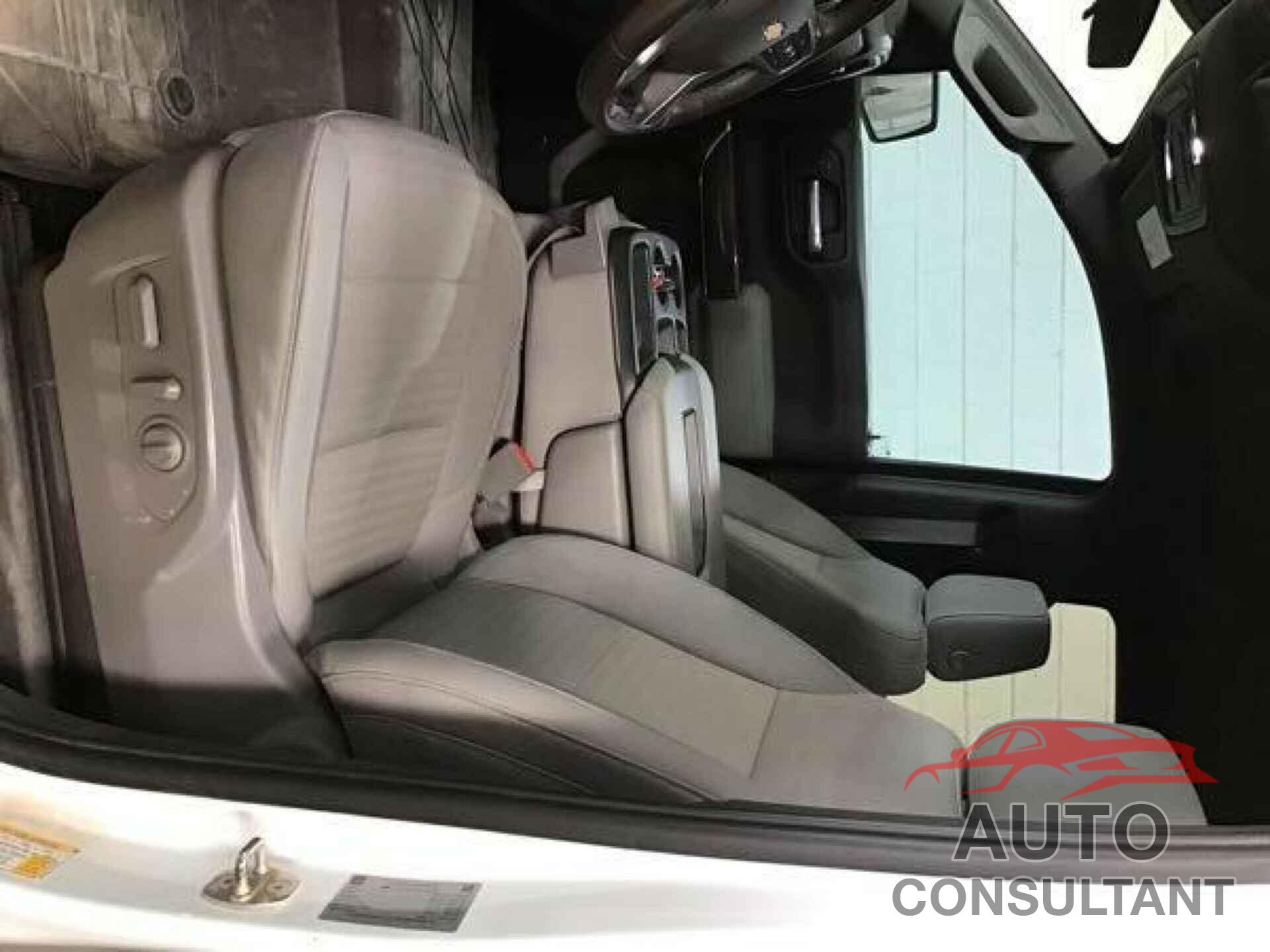 CHEVROLET SILVERADO 2019 - 1GCUYDED9KZ350268
