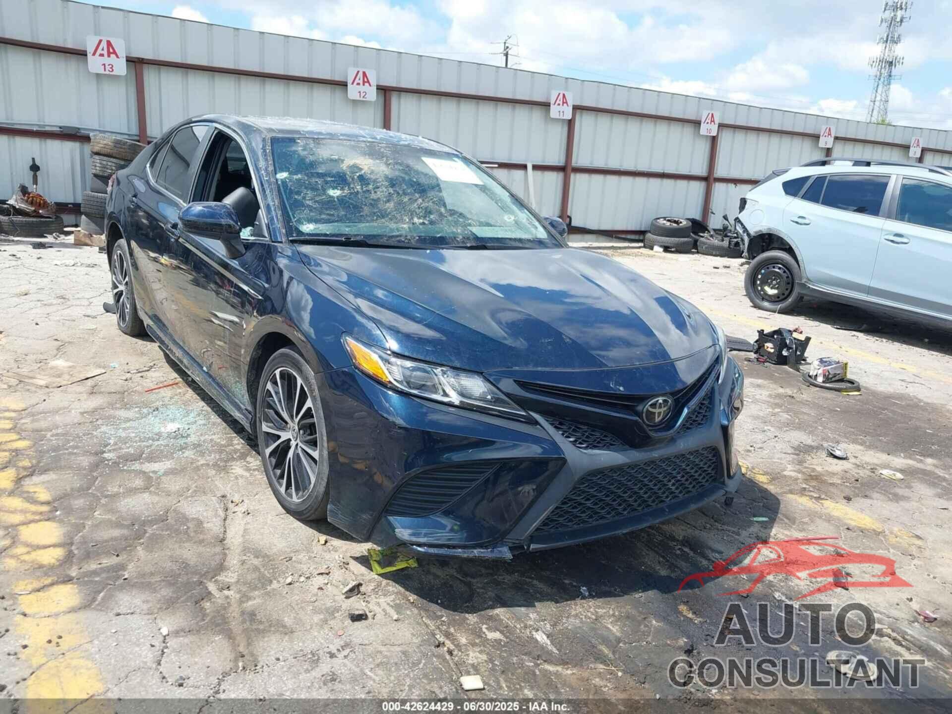 TOYOTA CAMRY 2020 - 4T1G11AK3LU977367