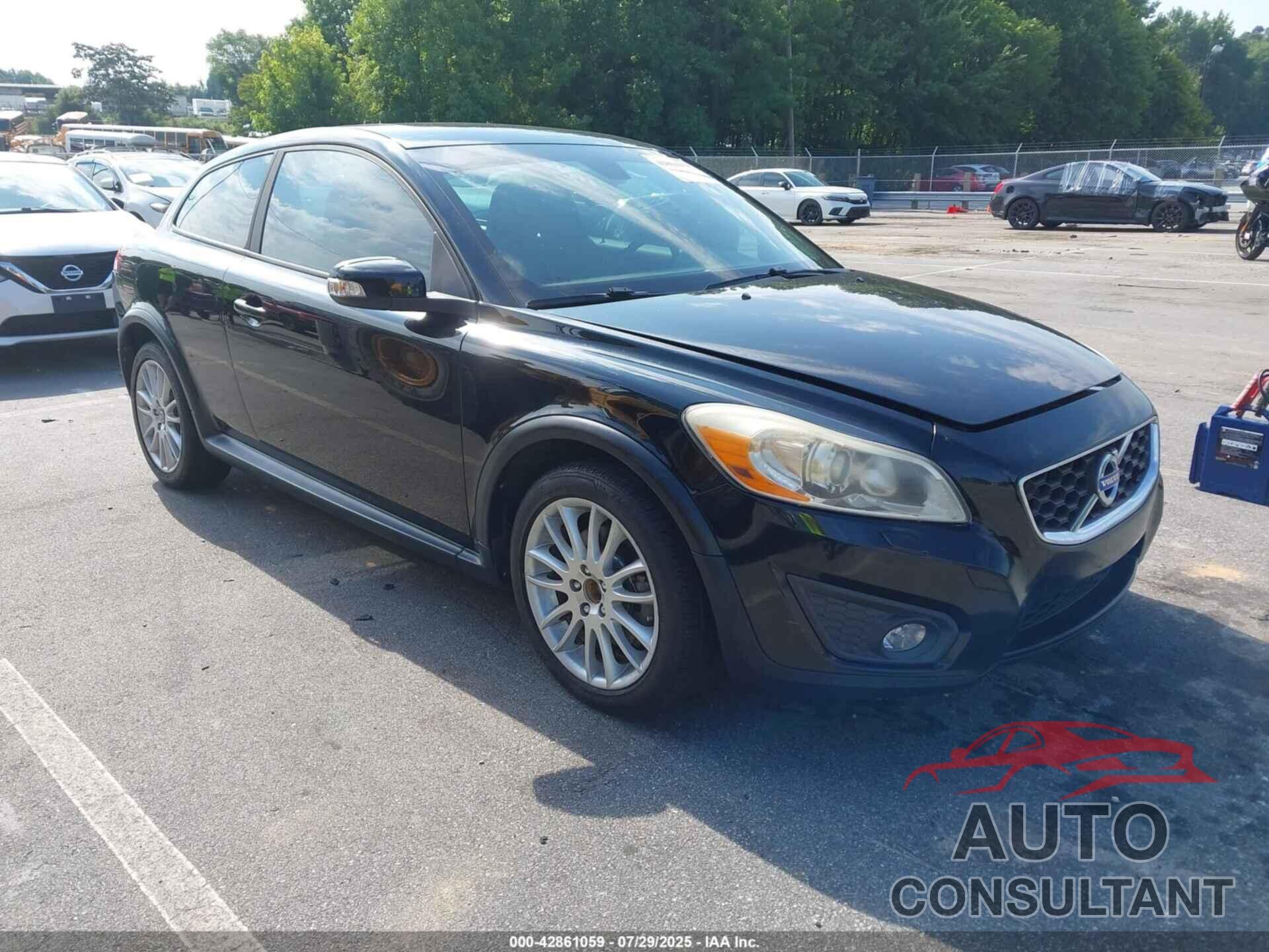 VOLVO C30 2012 - YV1672MK4C2265469