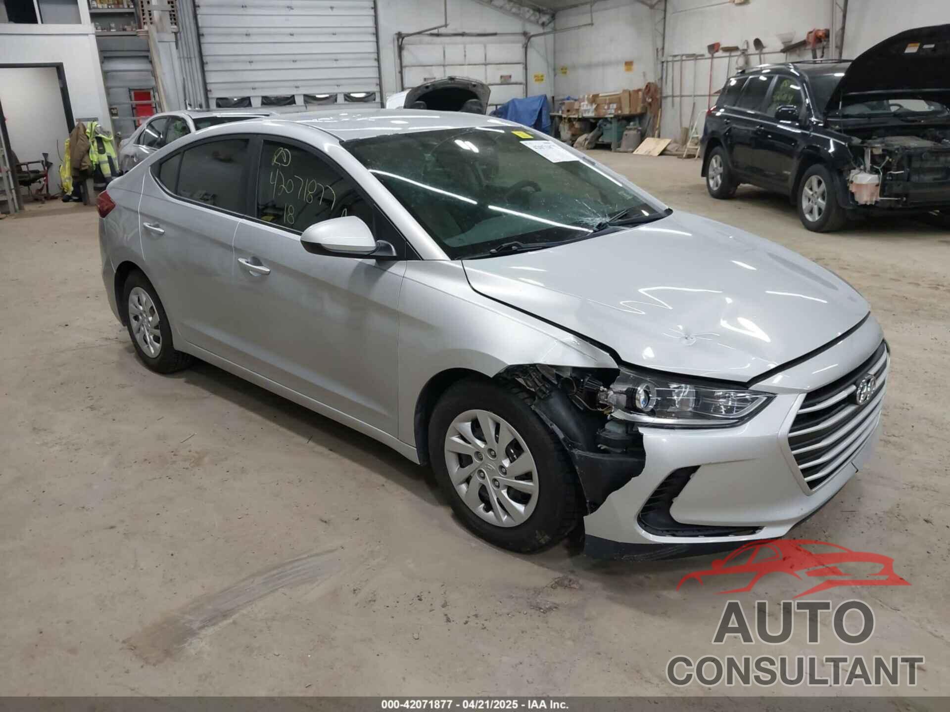 HYUNDAI ELANTRA 2018 - 5NPD74LF7JH398977