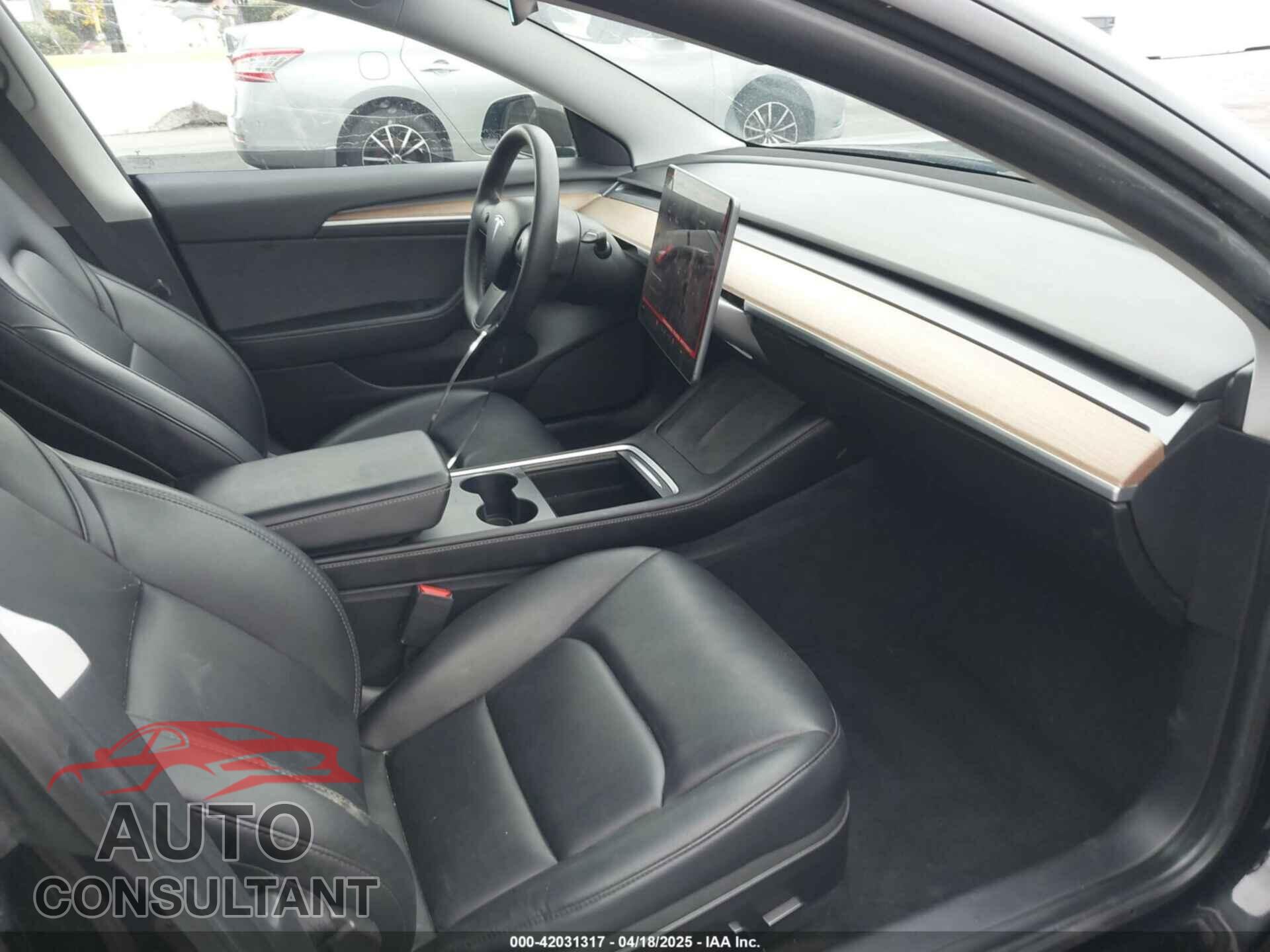 TESLA MODEL 3 2021 - 5YJ3E1EAXMF997084