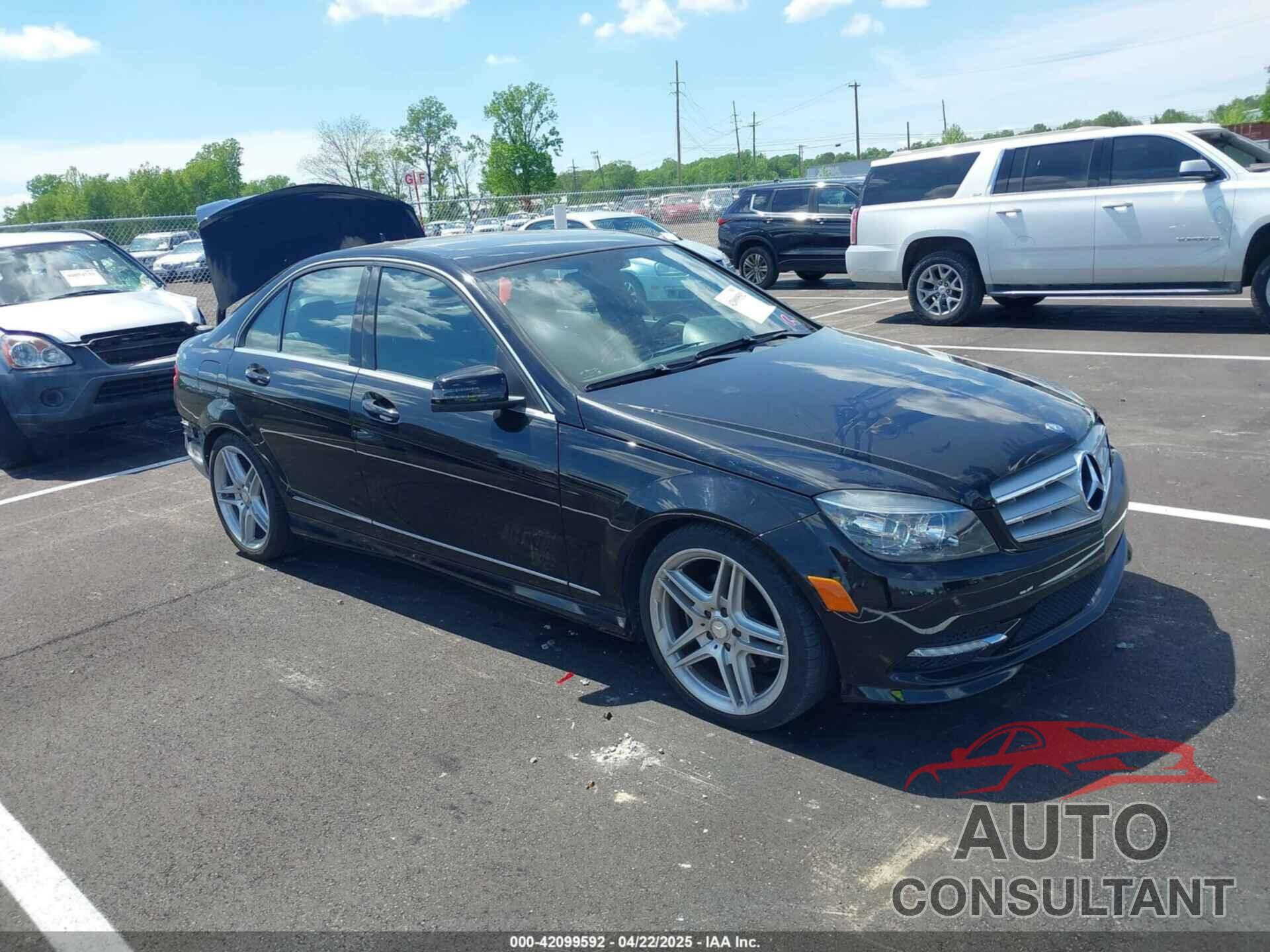 MERCEDES-BENZ C 300 2011 - WDDGF5EBXBA520097