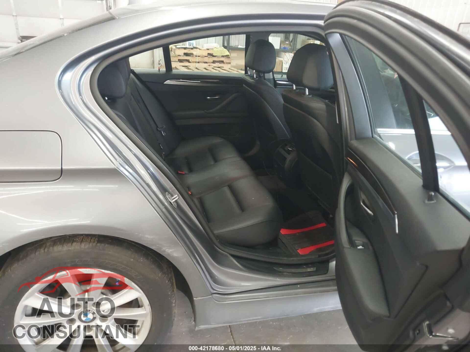 BMW 528I 2015 - WBA5A7C55FD623888