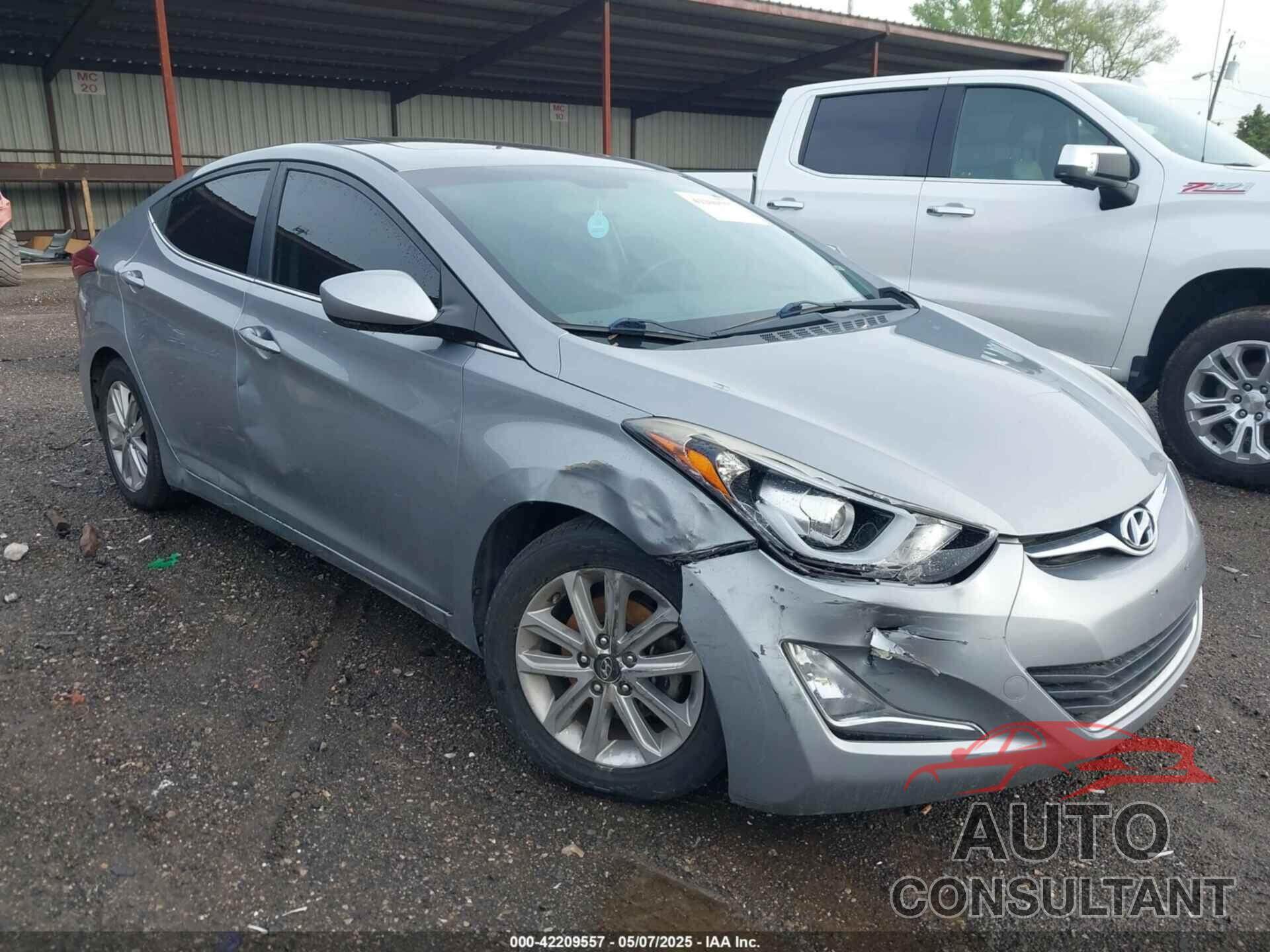 HYUNDAI ELANTRA 2015 - KMHDH4AE2FU425762