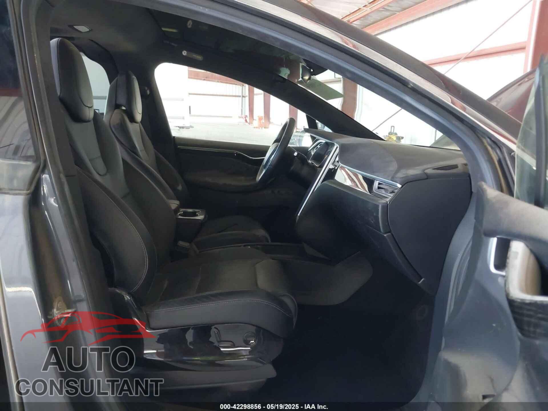 TESLA MODEL X 2016 - 5YJXCBE20GF016559