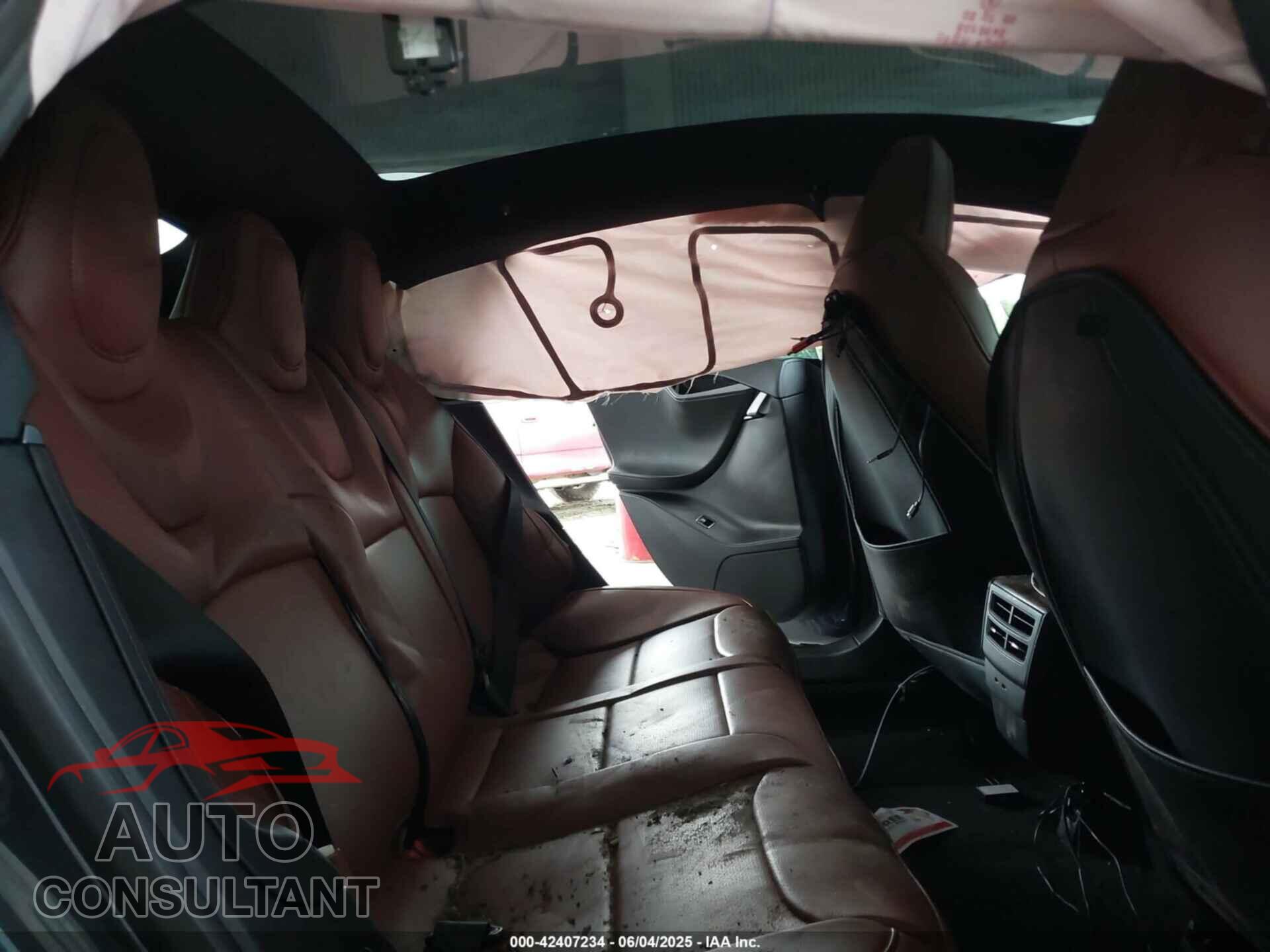 TESLA MODEL S 2021 - 5YJSA1E28MF421655