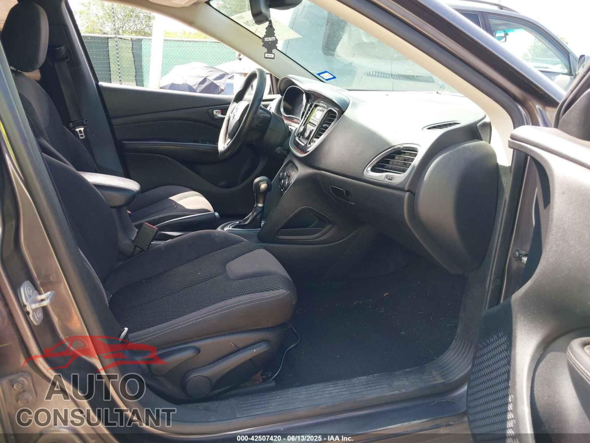 DODGE DART 2015 - 1C3CDFBB2FD128247