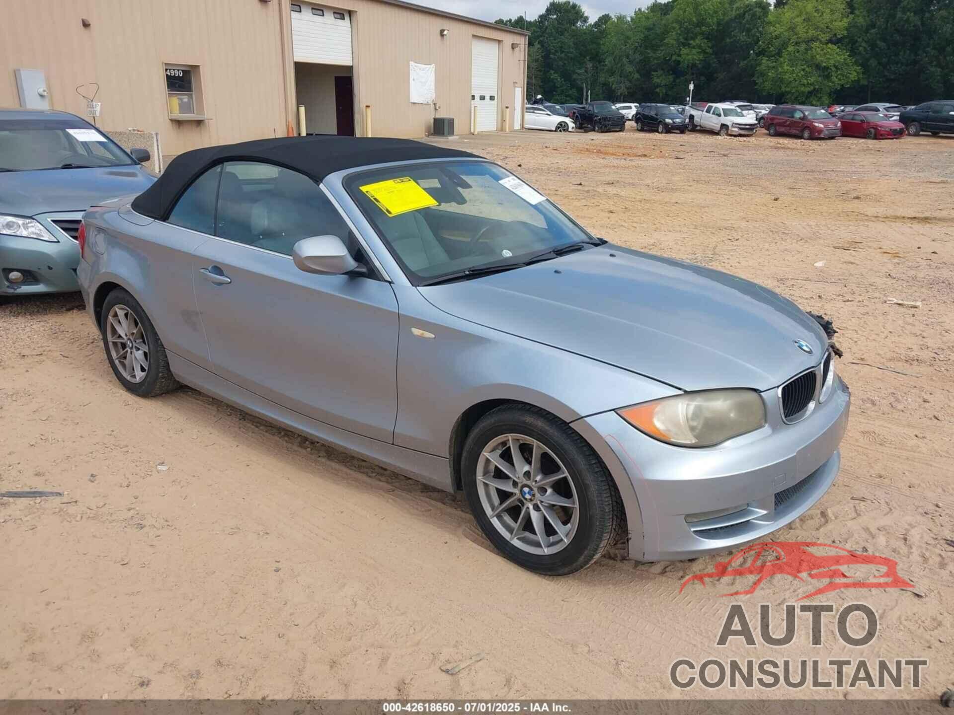 BMW 128I 2011 - WBAUL7C55BVM81052