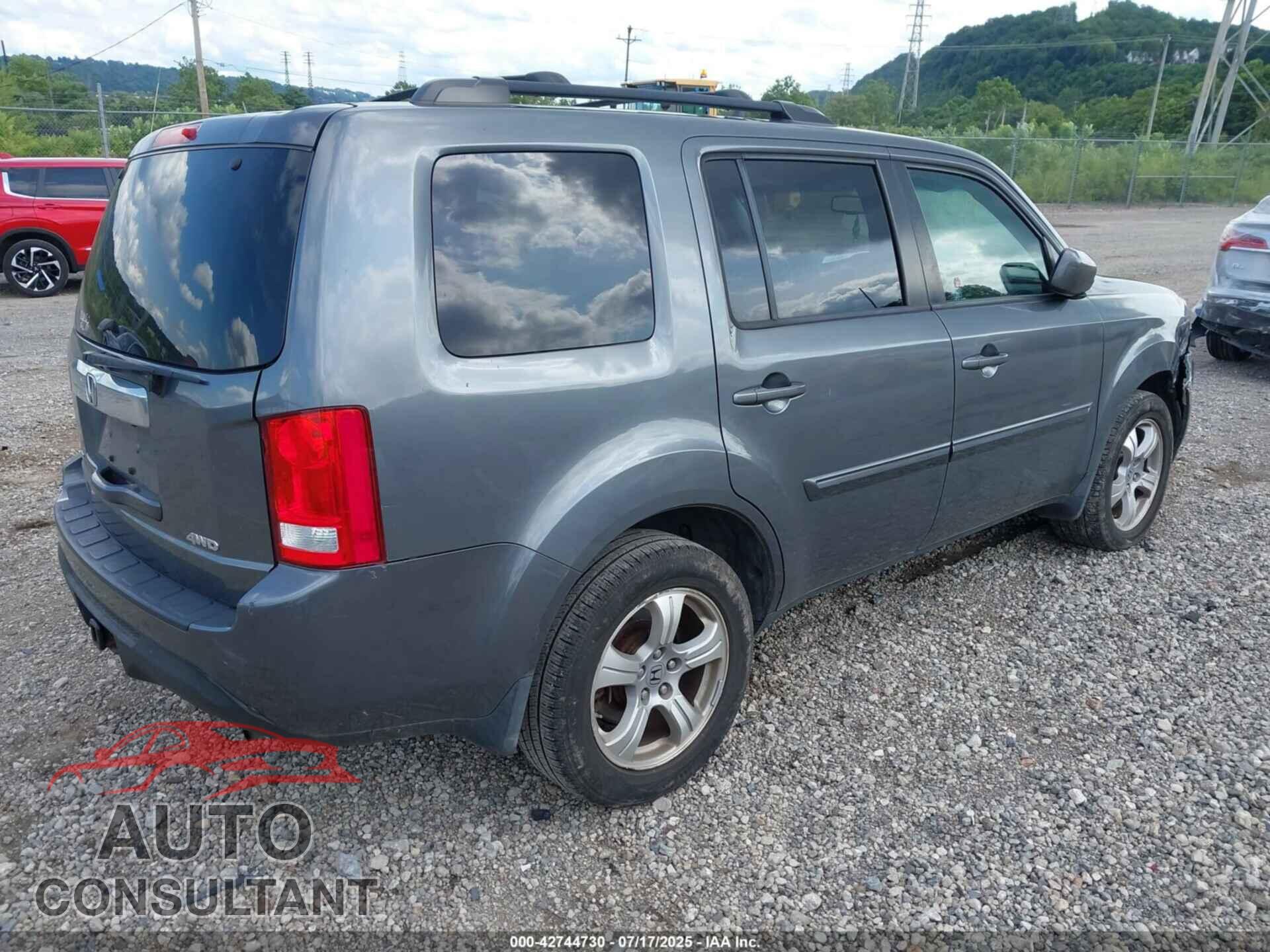 HONDA PILOT 2012 - 5FNYF4H51CB024029
