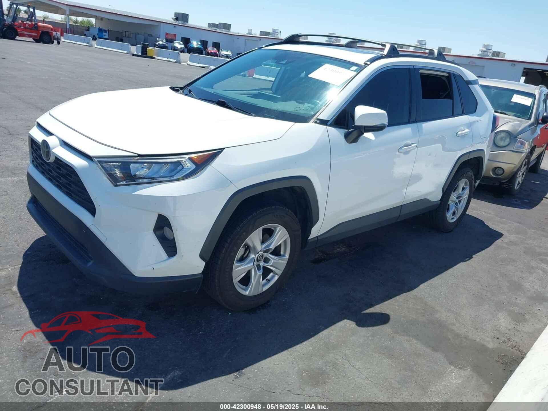 TOYOTA RAV4 2019 - JTMP1RFVXKJ002886