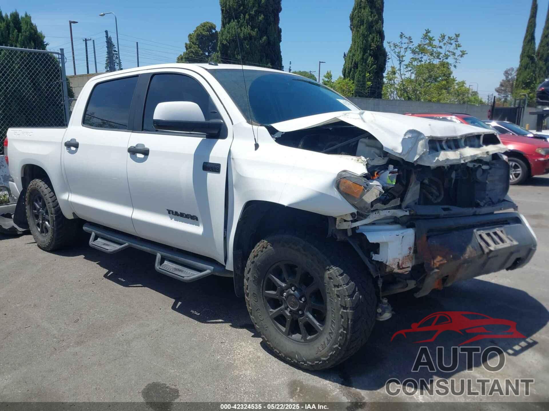 TOYOTA TUNDRA 2017 - 5TFDY5F19HX627841
