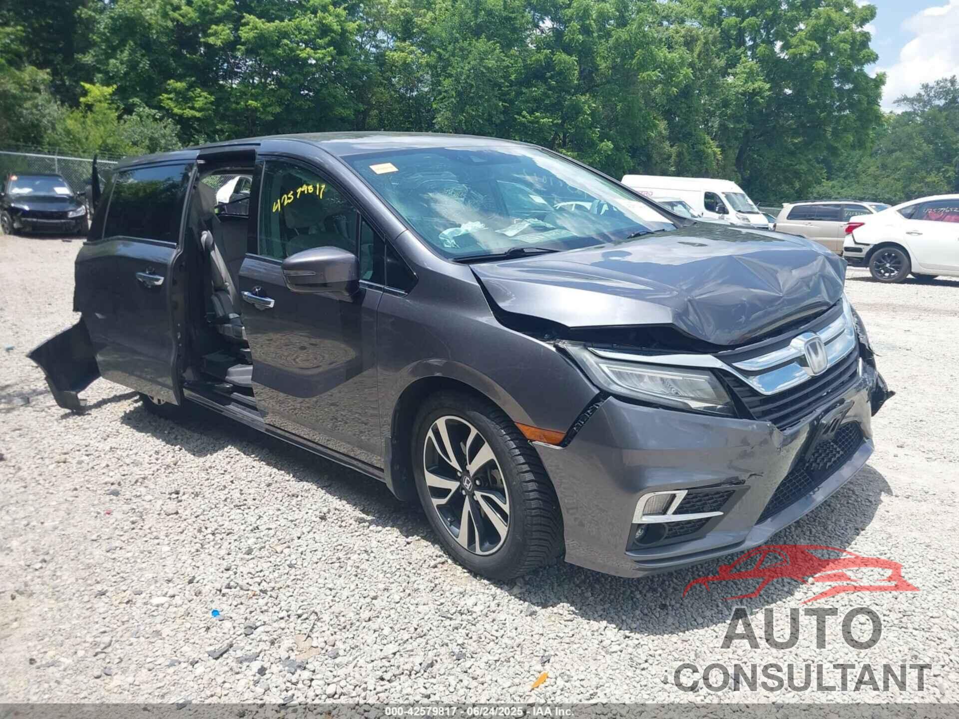 HONDA ODYSSEY 2018 - 5FNRL6H95JB0H7952