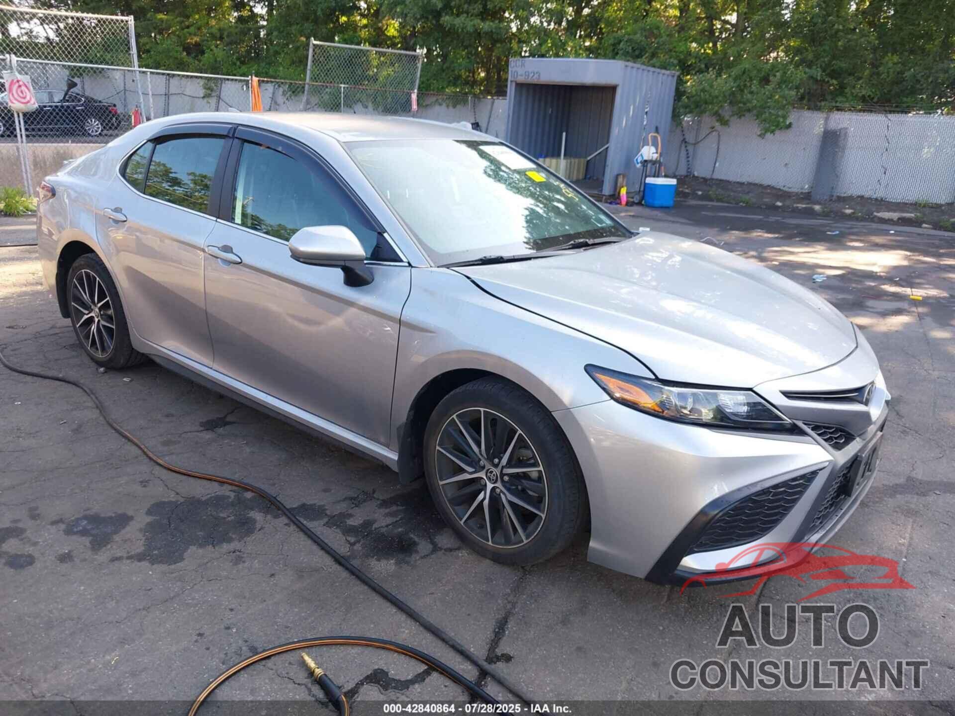 TOYOTA CAMRY 2021 - 4T1G11AK1MU538380