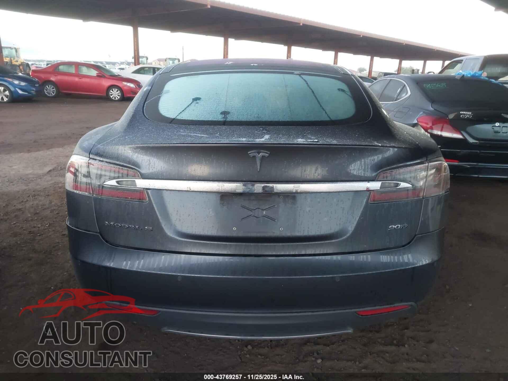 TESLA MODEL S 2015 - 5YJSA1E2XFF116080