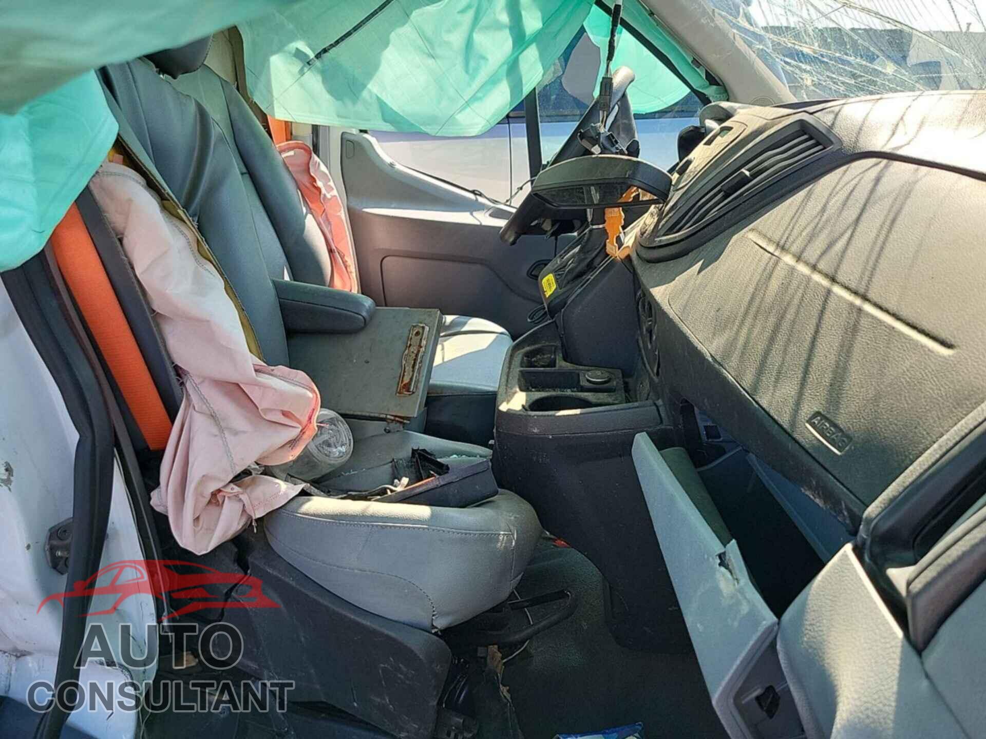 FORD TRANSIT 2017 - 1FTYE1YMXHKB17649