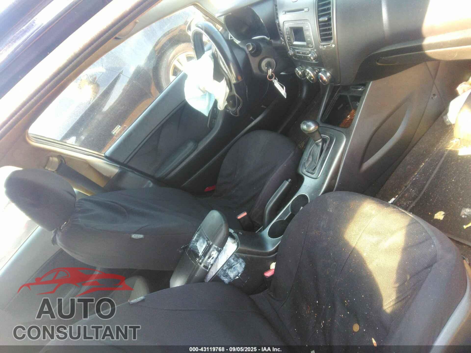 KIA FORTE 2016 - KNAFK5A84G5647260