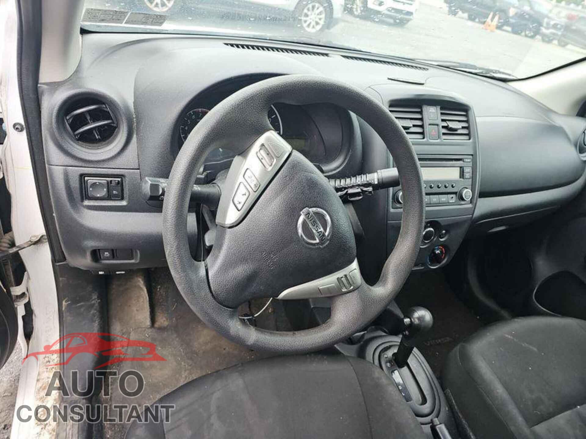 NISSAN VERSA 2017 - 3N1CN7AP3HL904445