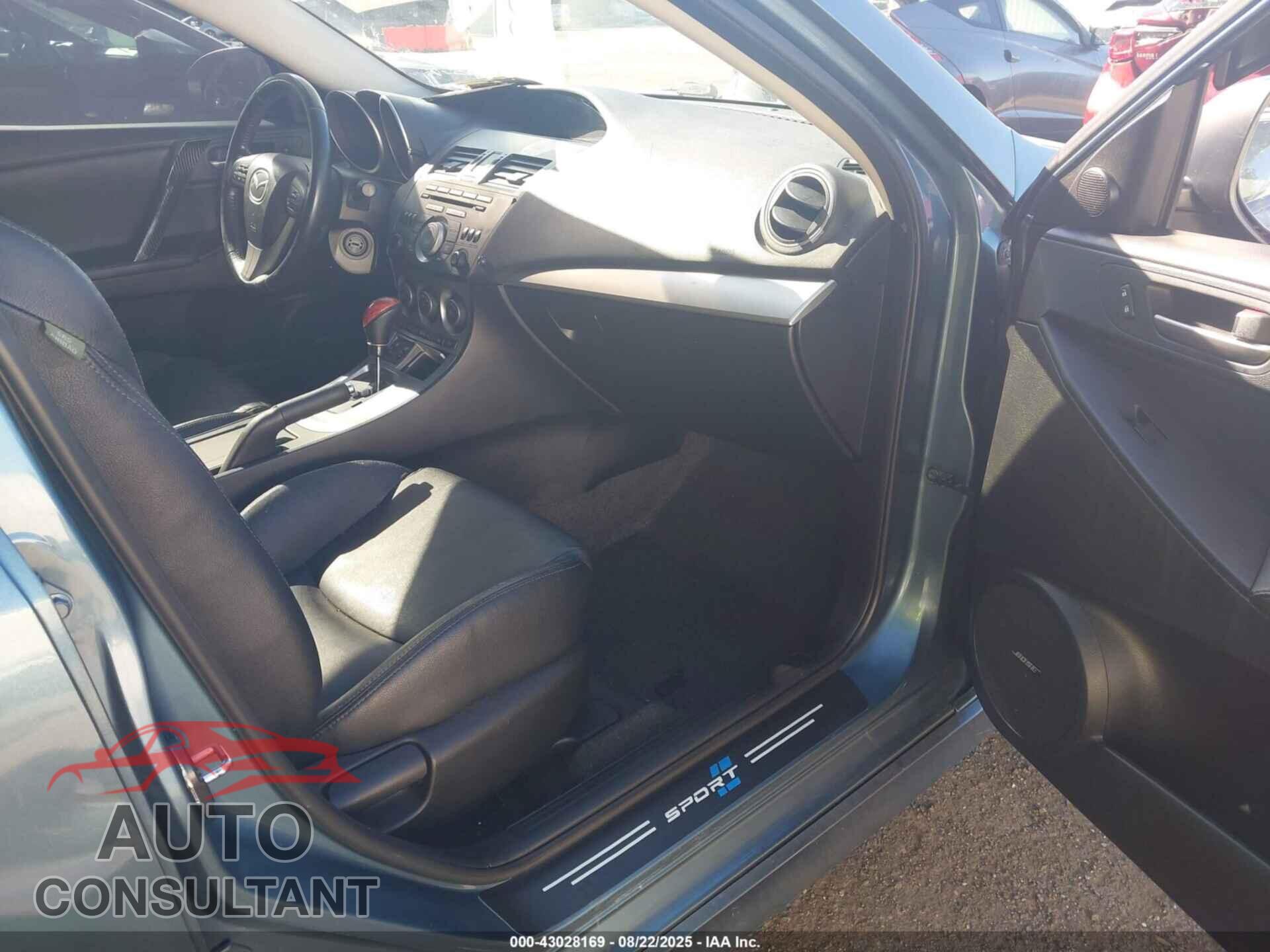MAZDA MAZDA3 2011 - JM1BL1M66B1431654