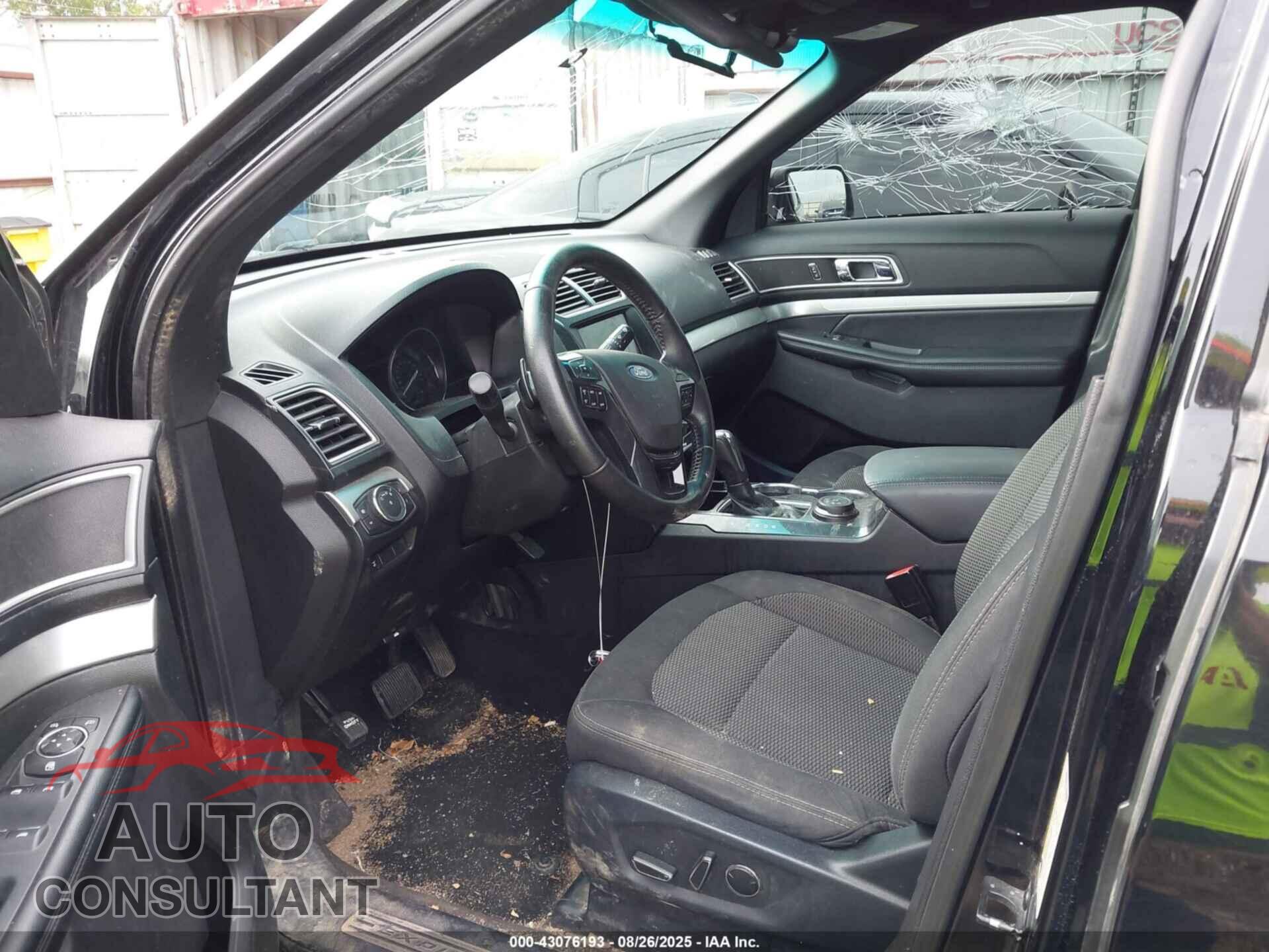 FORD EXPLORER 2017 - 1FM5K8D83HGA54681