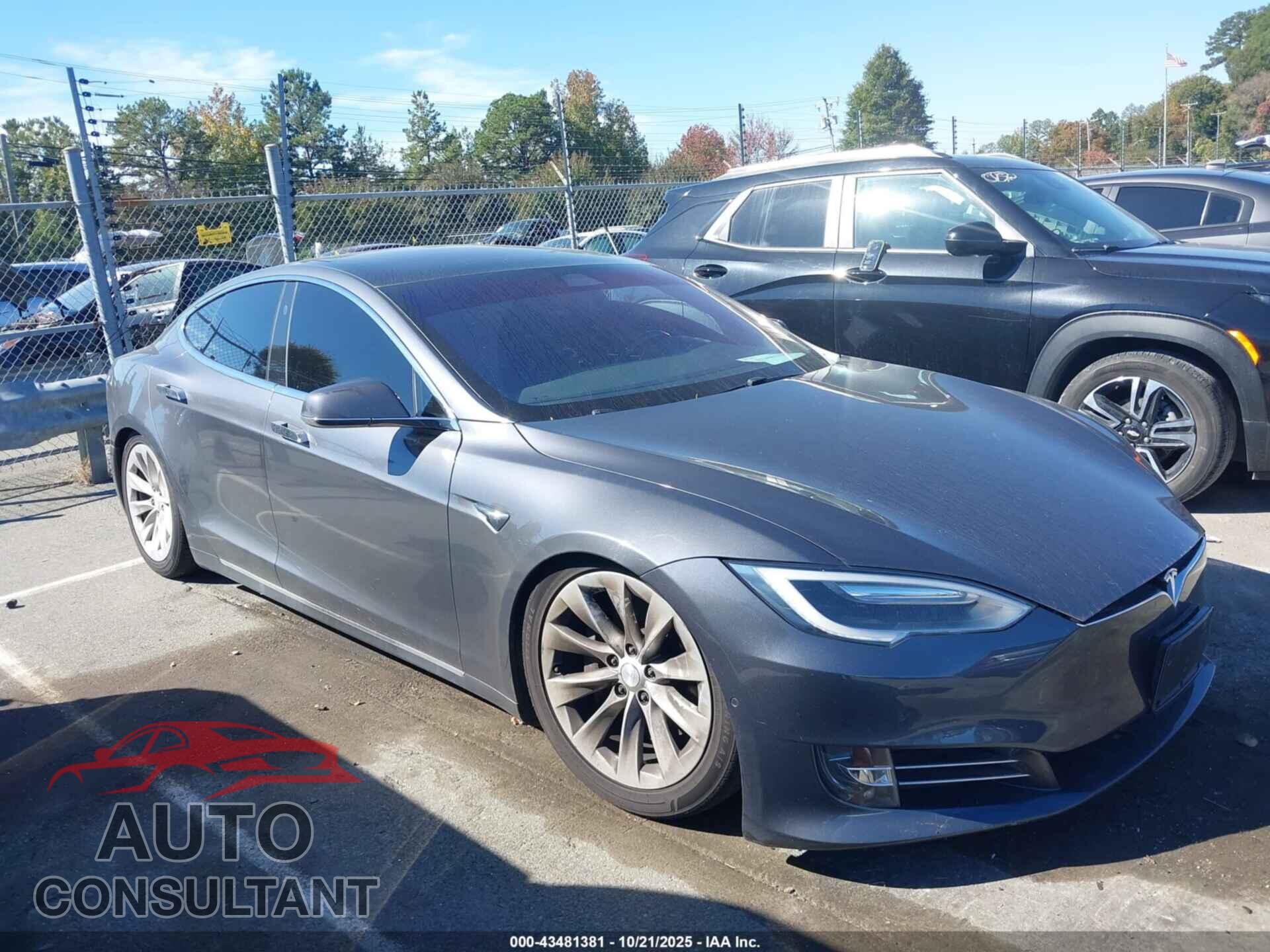 TESLA MODEL S 2017 - 5YJSA1E25HF213092