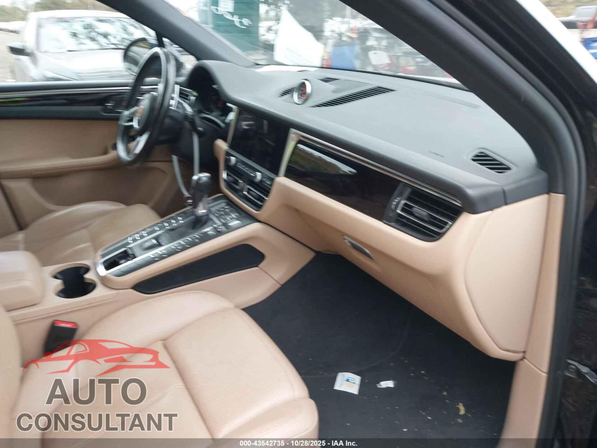 PORSCHE MACAN 2021 - WP1AA2A5XMLB01542