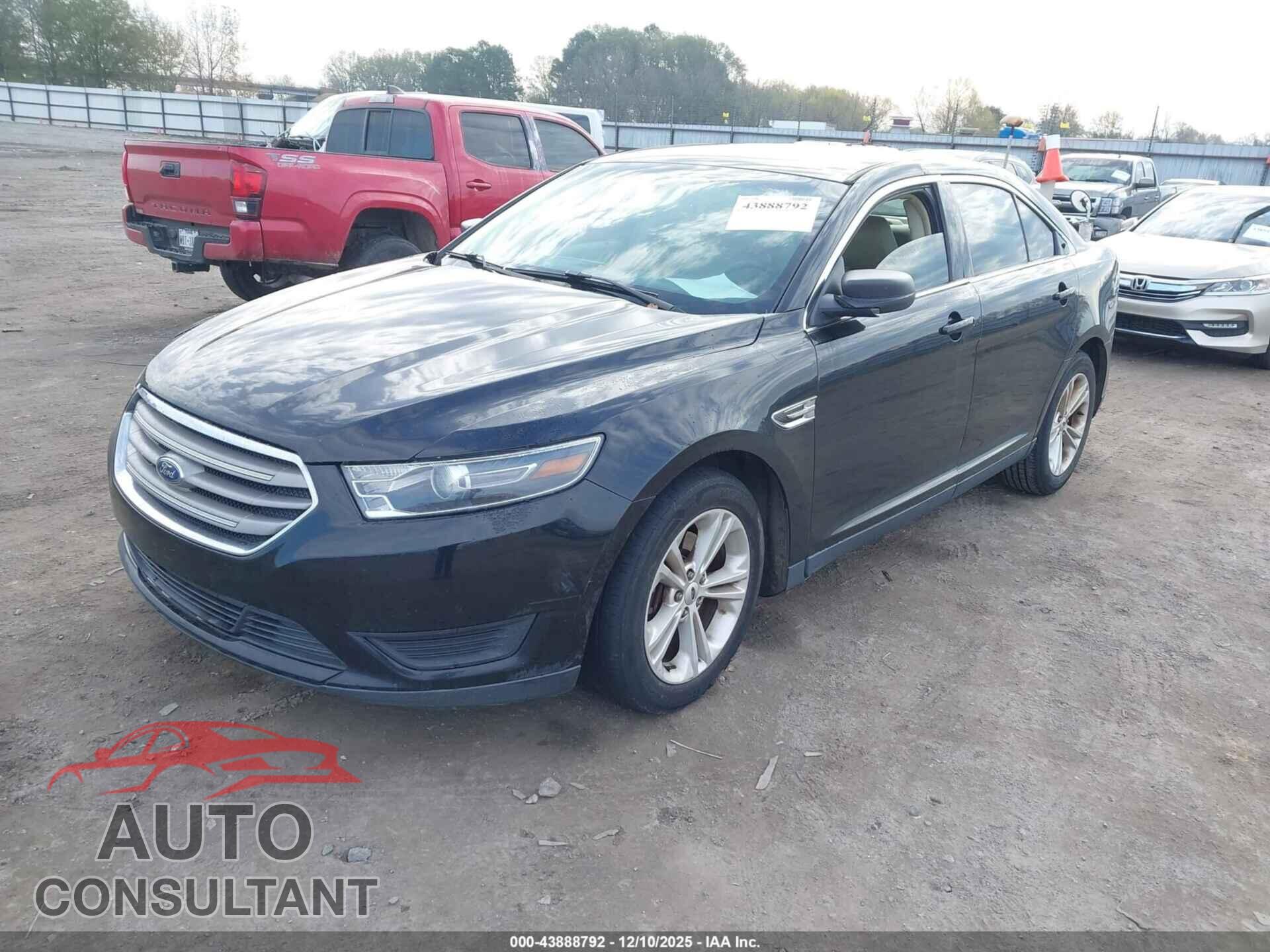 FORD TAURUS 2017 - 1FAHP2D81HG135765