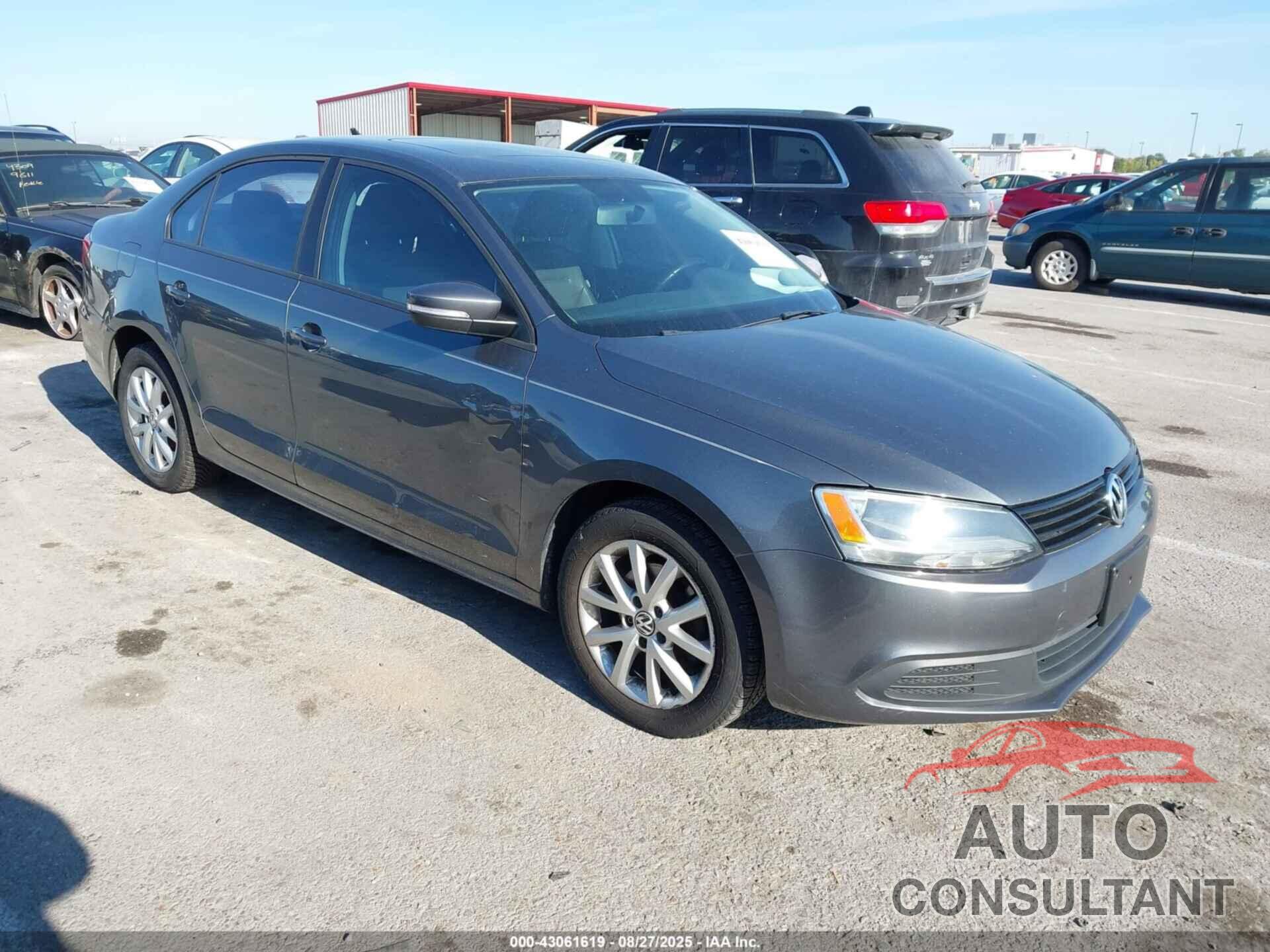 VOLKSWAGEN JETTA 2011 - 3VWDX7AJ0BM006732