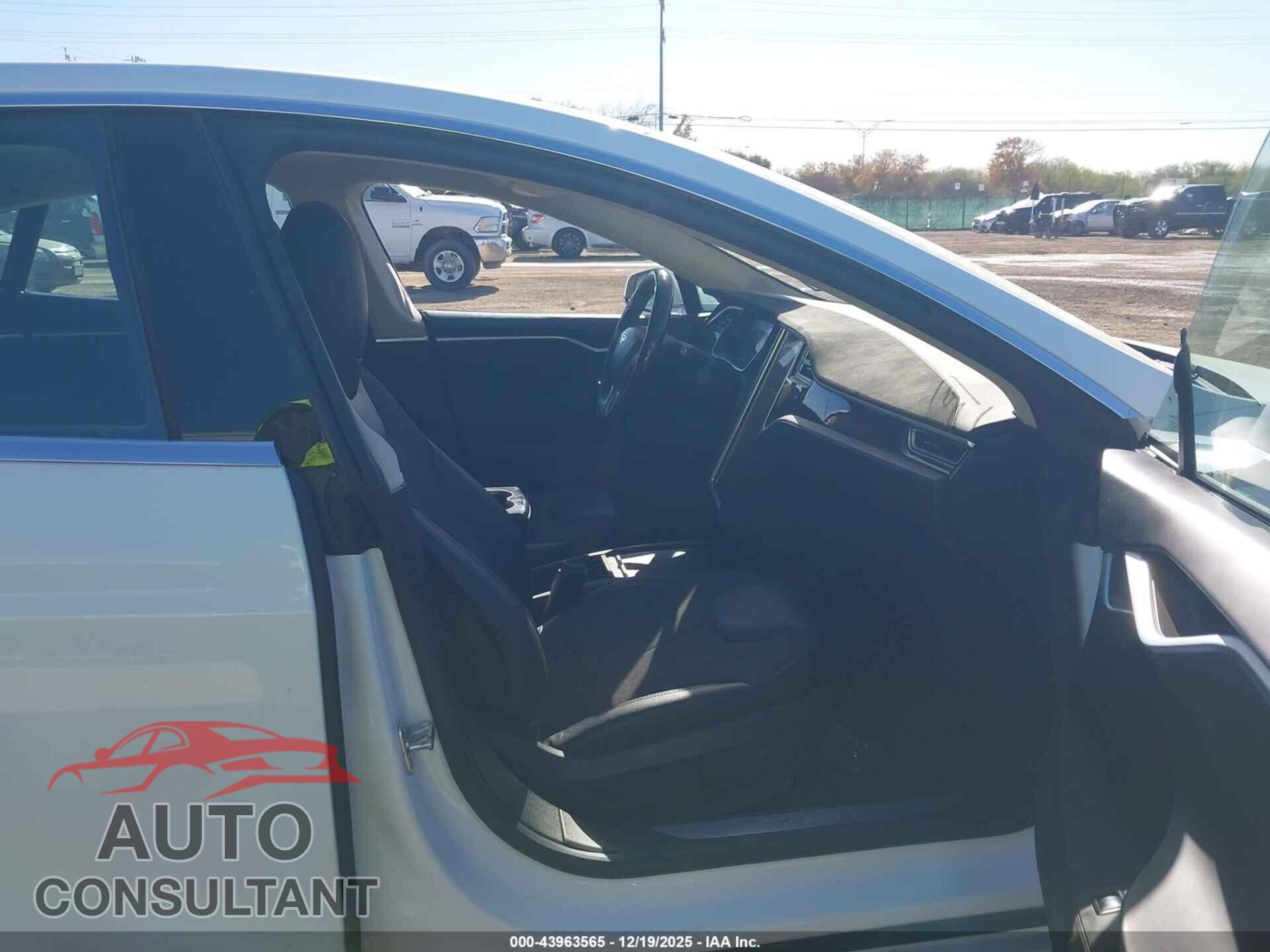 TESLA MODEL S 2016 - 5YJSA1E24GF150856