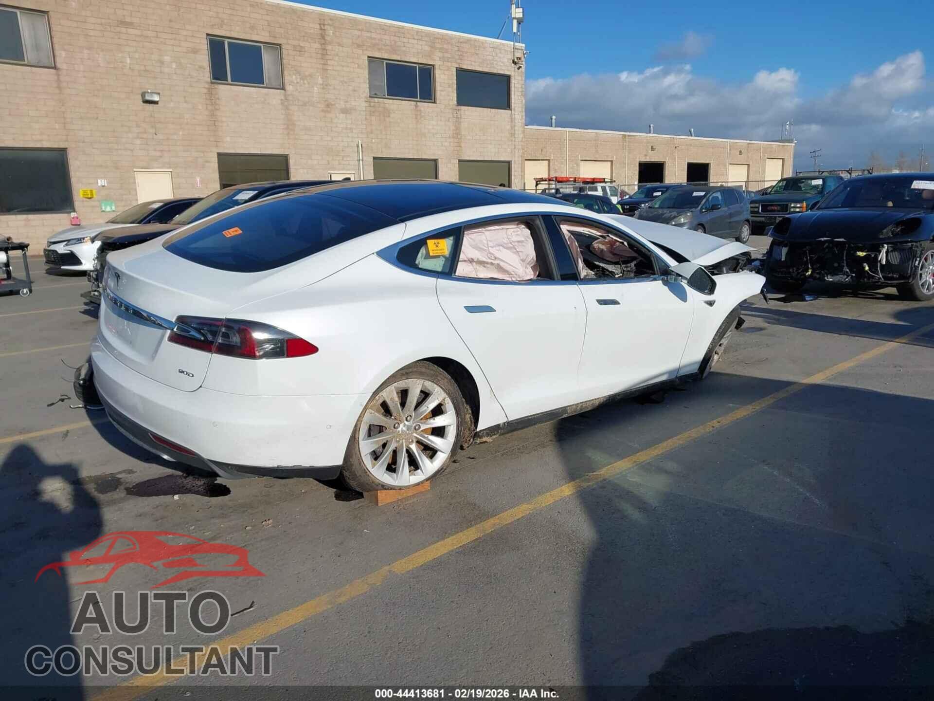 TESLA MODEL S 2016 - 5YJSA1E23GF133143