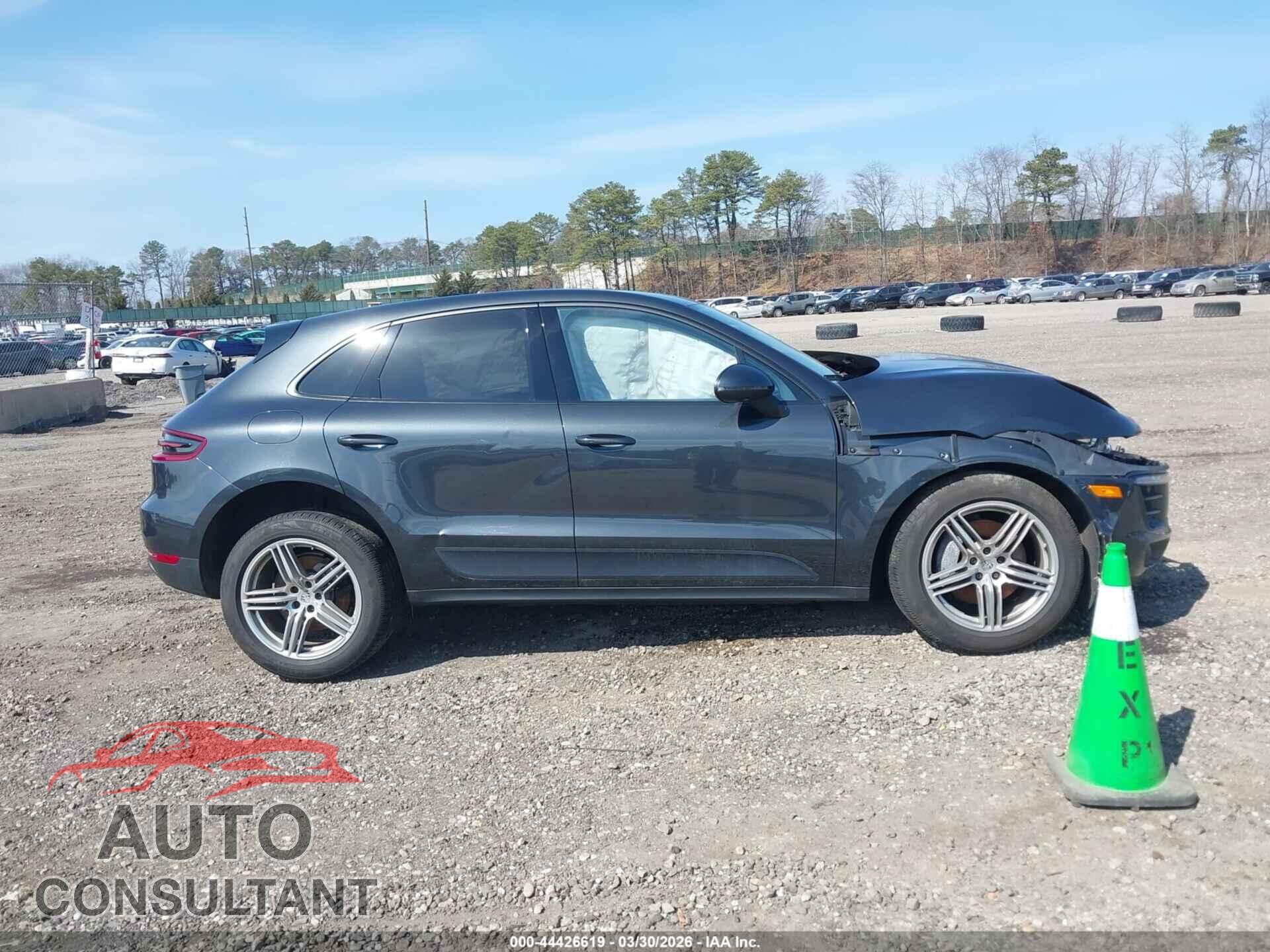 PORSCHE MACAN 2017 - WP1AA2A50HLB07484