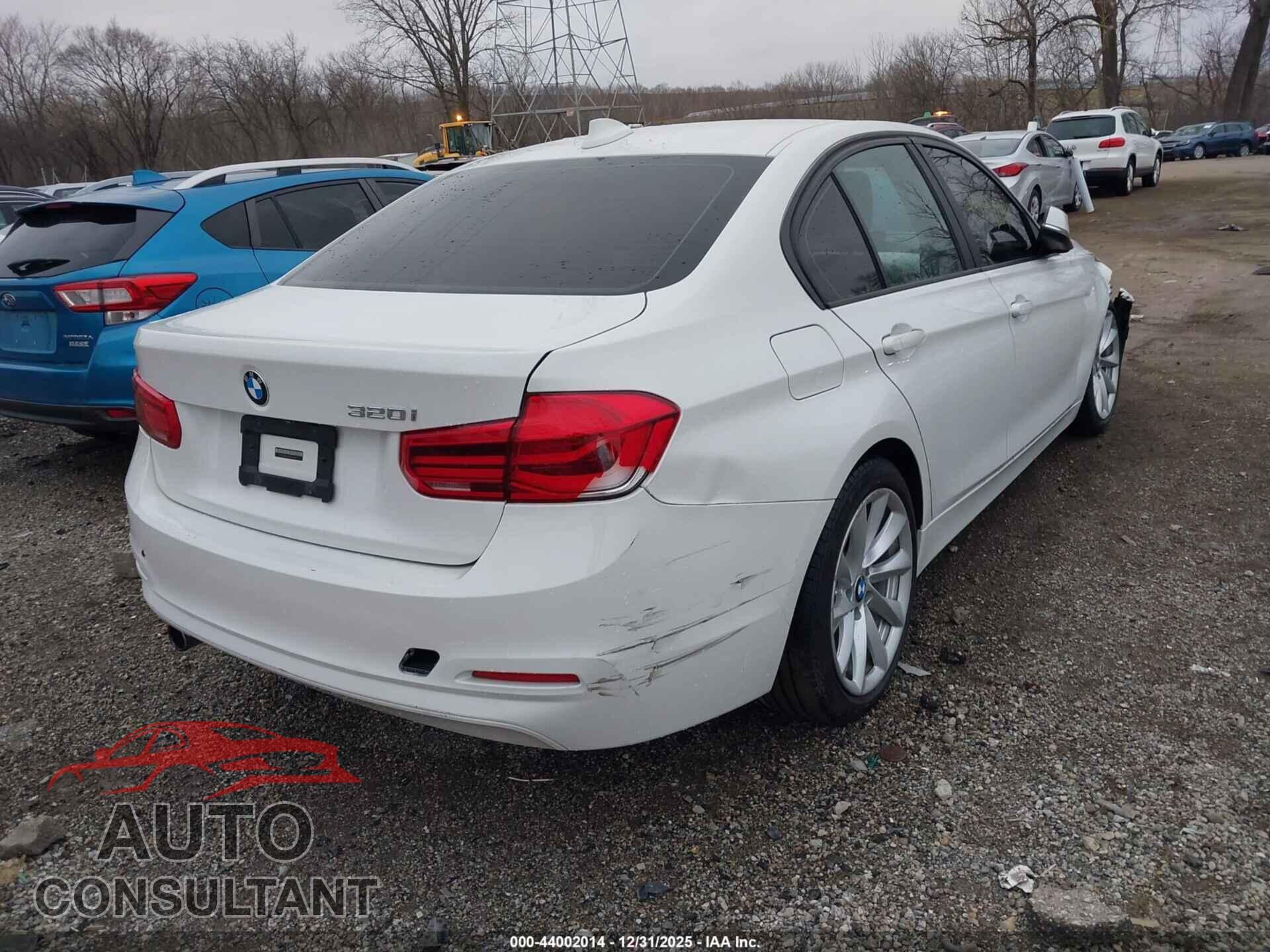 BMW 320I 2018 - WBA8E1G5XJNU90489