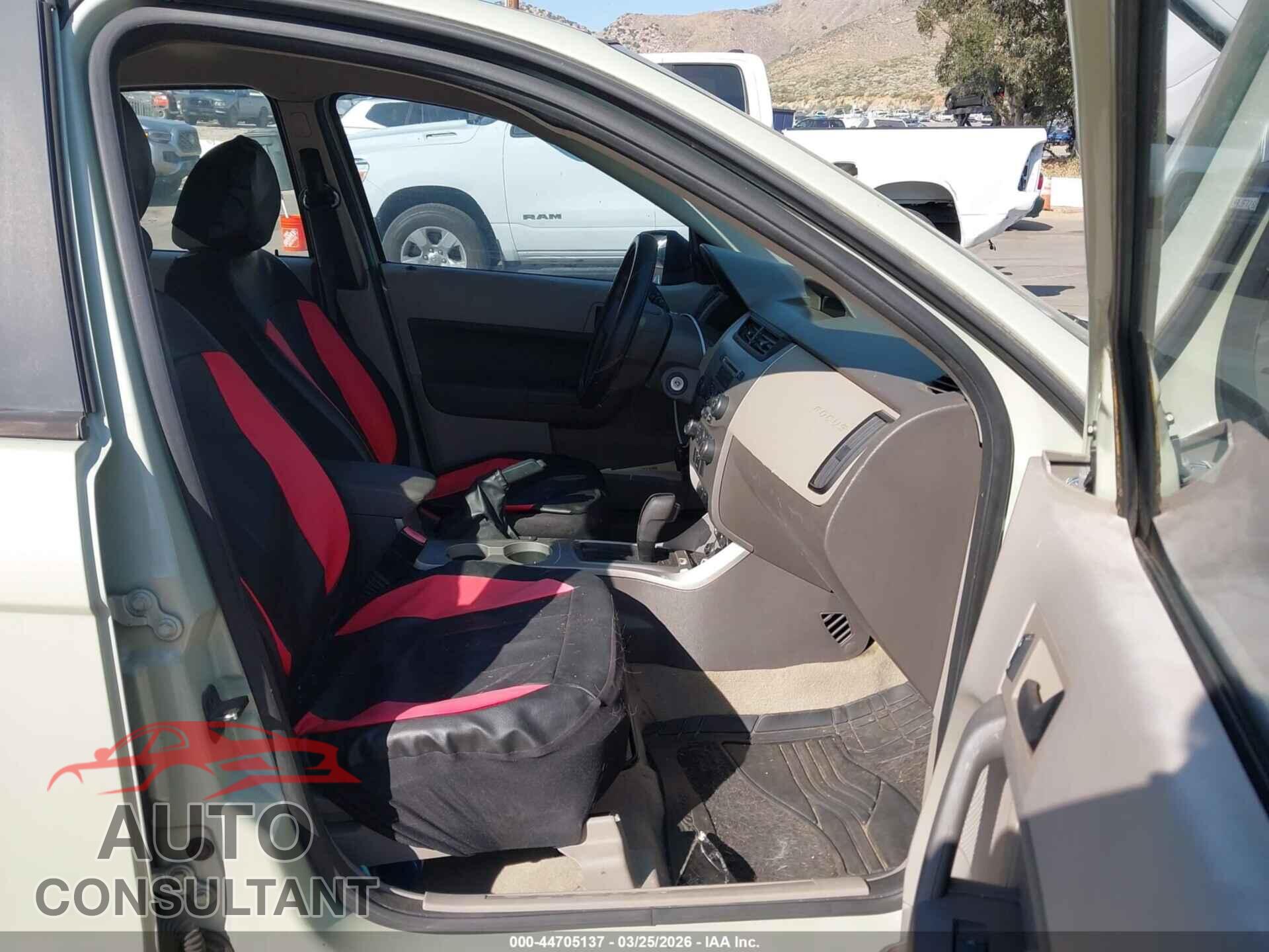 FORD FOCUS 2010 - 1FAHP3FN7AW111006