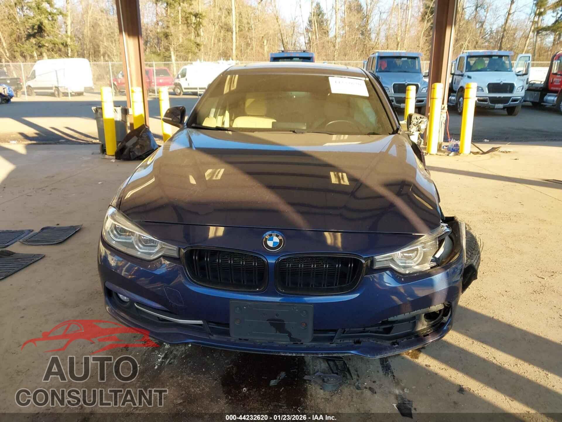BMW 328I 2016 - WBA8E3G50GNU03364