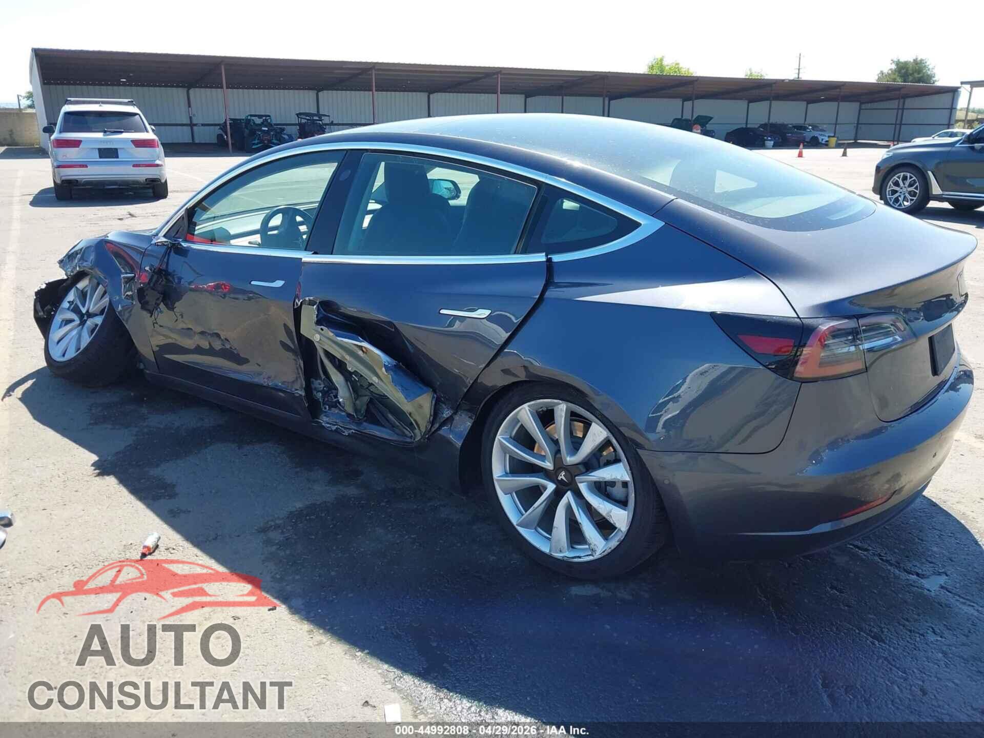 TESLA MODEL 3 2019 - 5YJ3E1EA0KF300843