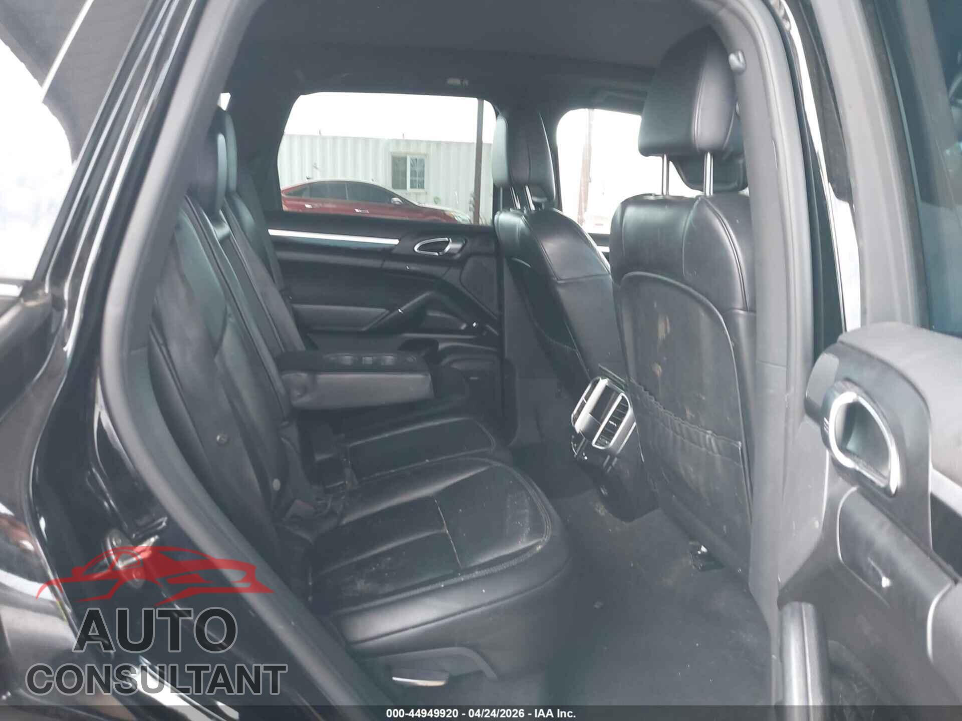 PORSCHE CAYENNE 2017 - WP1AA2A2XHKA82816