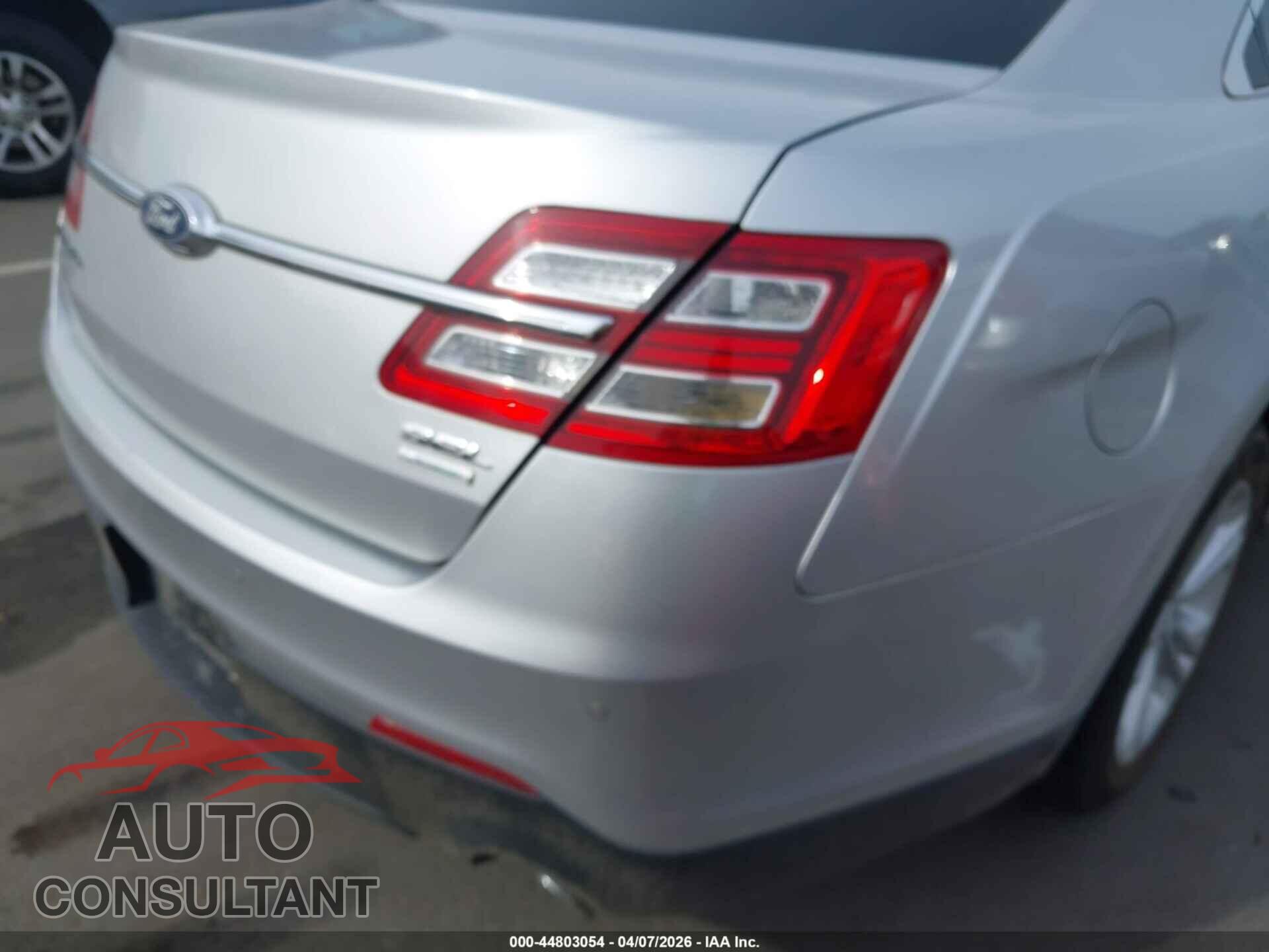 FORD TAURUS 2016 - 1FAHP2E90GG141871