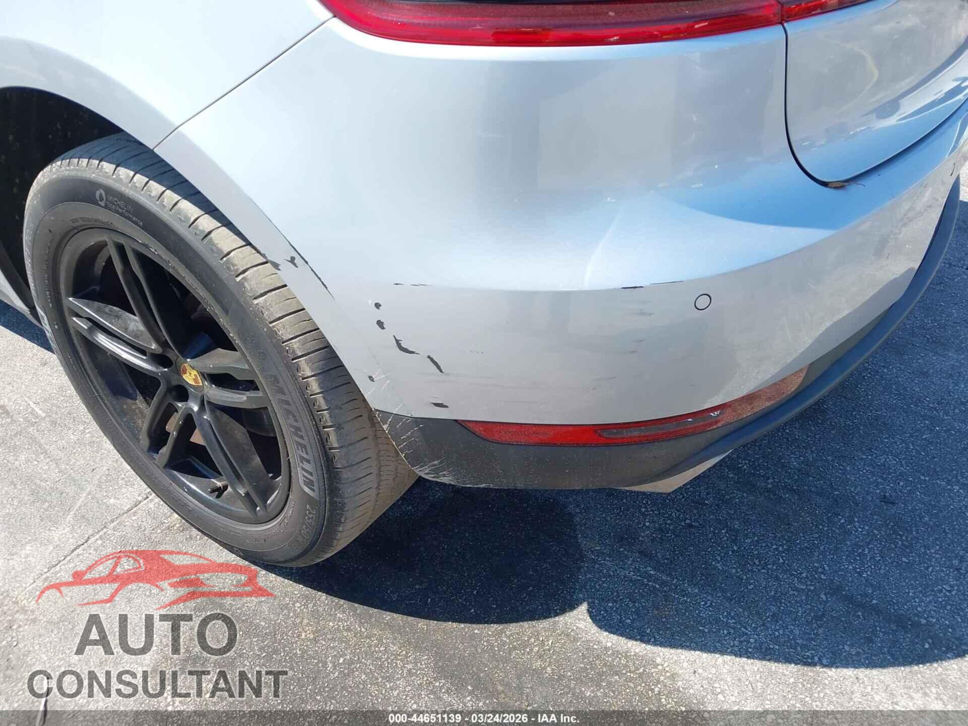 PORSCHE MACAN 2017 - WP1AA2A51HLB06702
