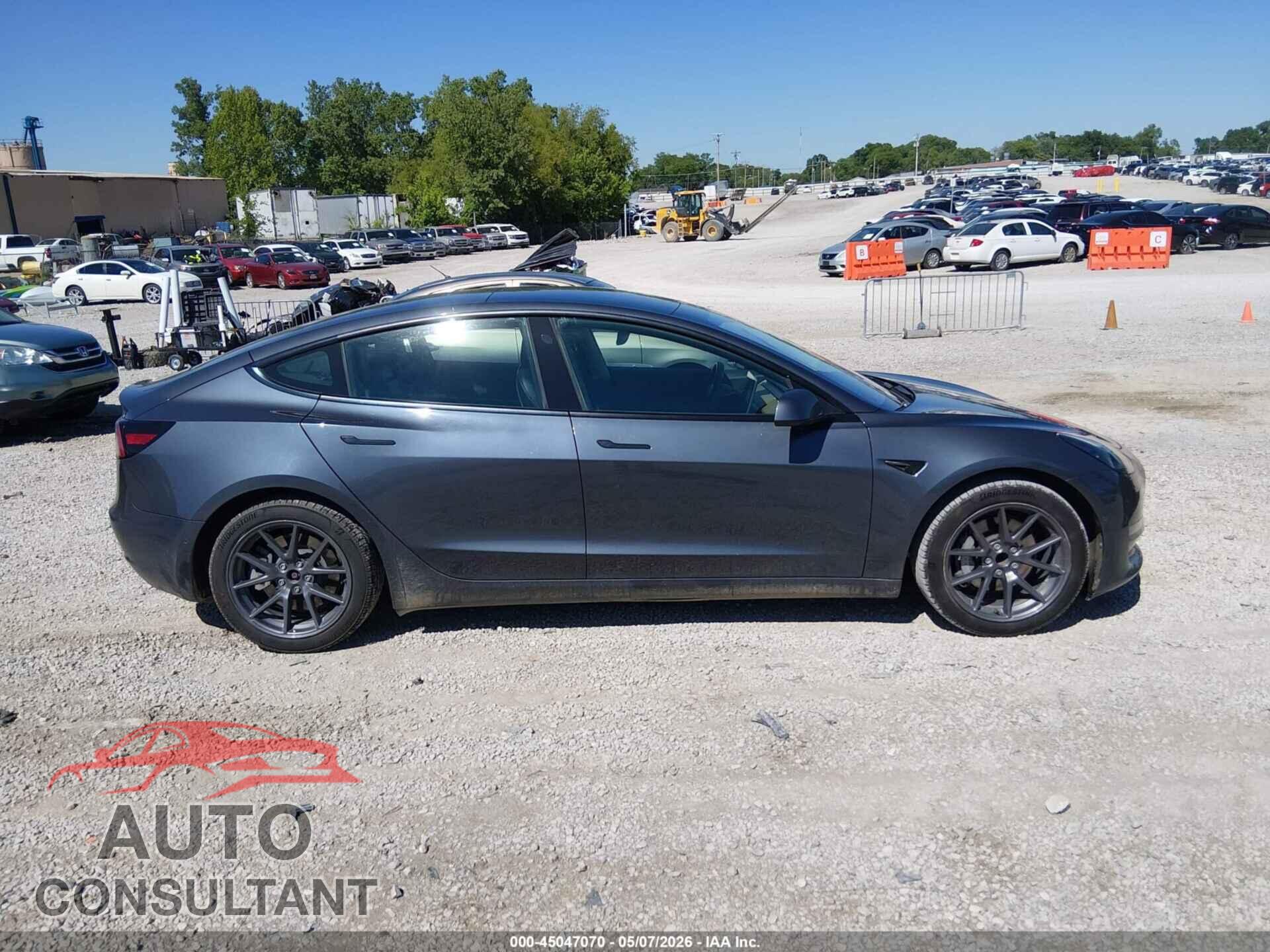 TESLA MODEL 3 2021 - 5YJ3E1EA8MF866882