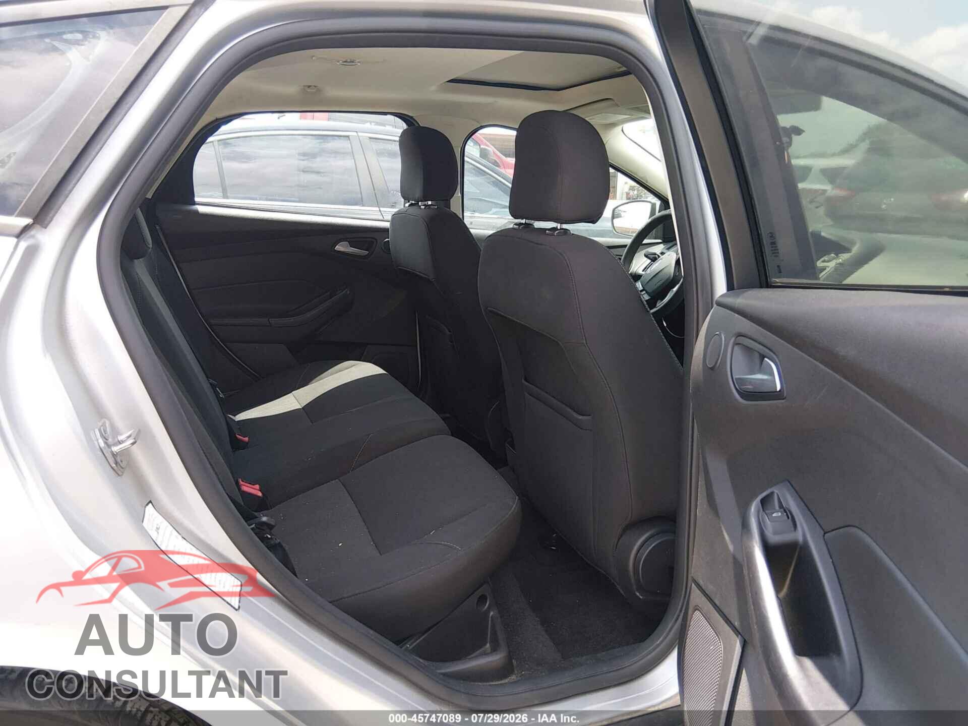 FORD FOCUS 2017 - 1FADP3M29HL232011