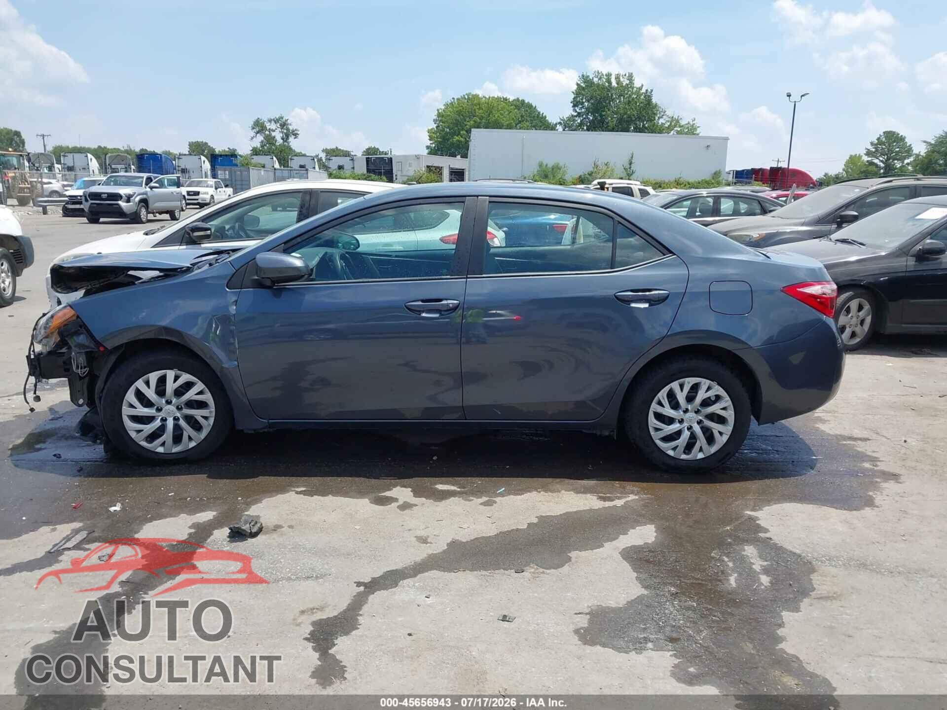 TOYOTA COROLLA 2018 - 5YFBURHE5JP791103