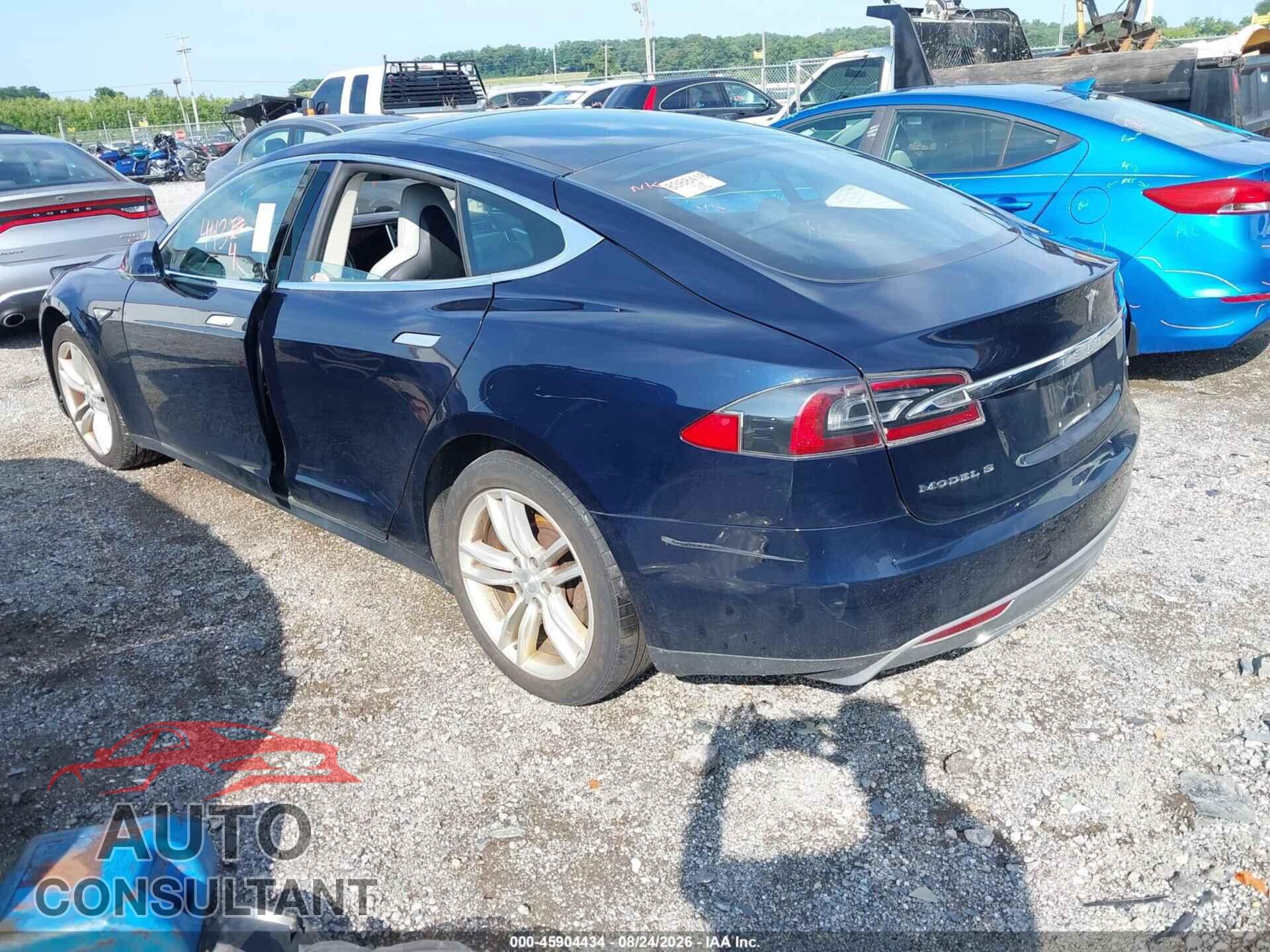 TESLA MODEL S 2014 - 5YJSA1H18EFP33320
