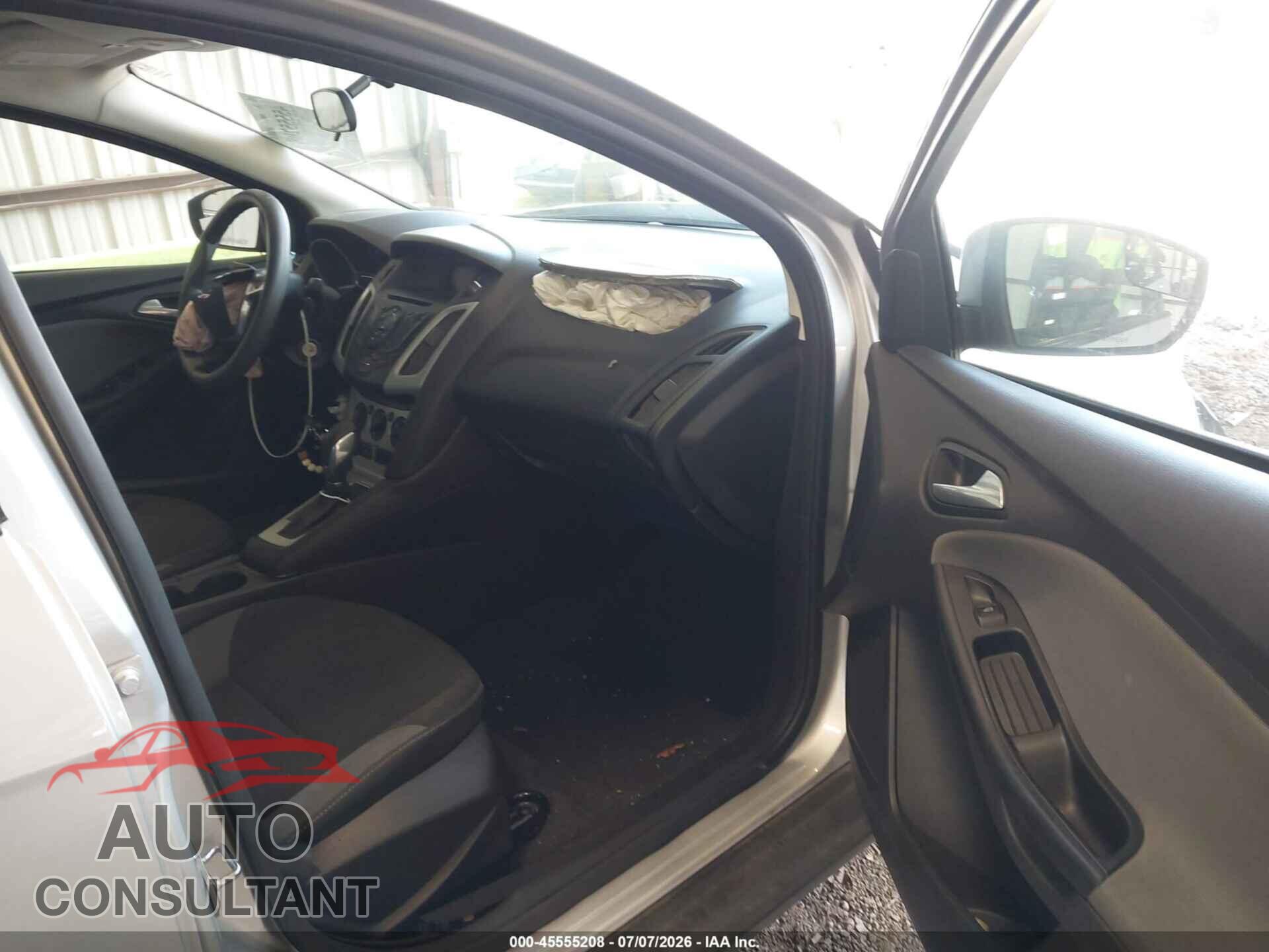 FORD FOCUS 2014 - 1FADP3F27EL429252