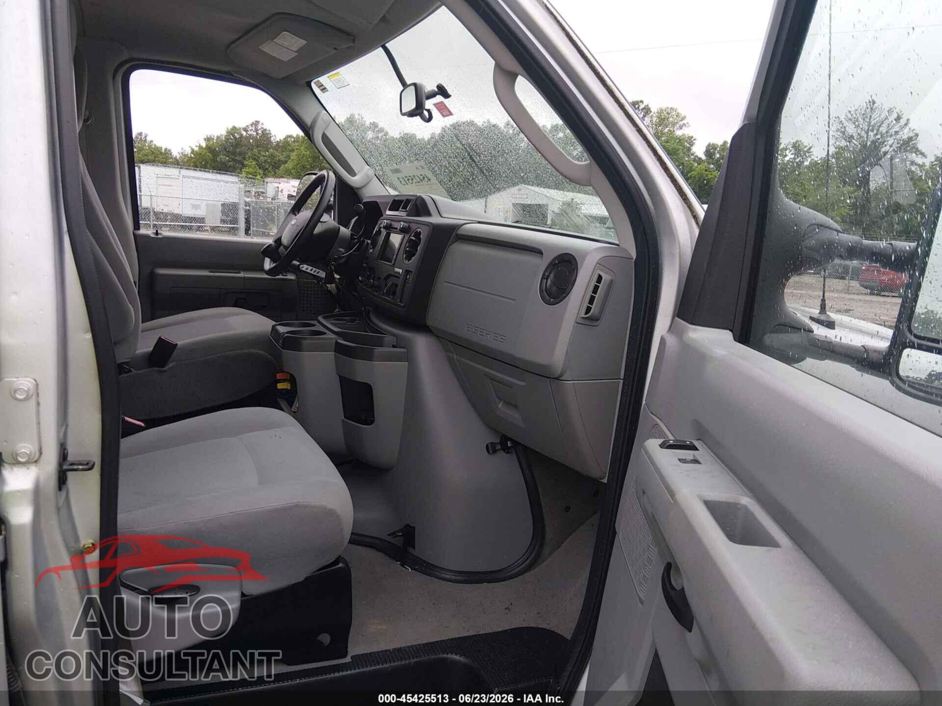 FORD E-150 2012 - 1FMNE1BLXCDA37327