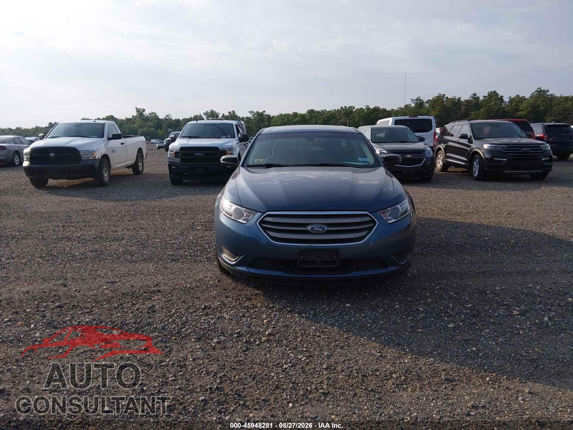 FORD TAURUS 2018 - 1FAHP2D85JG141302