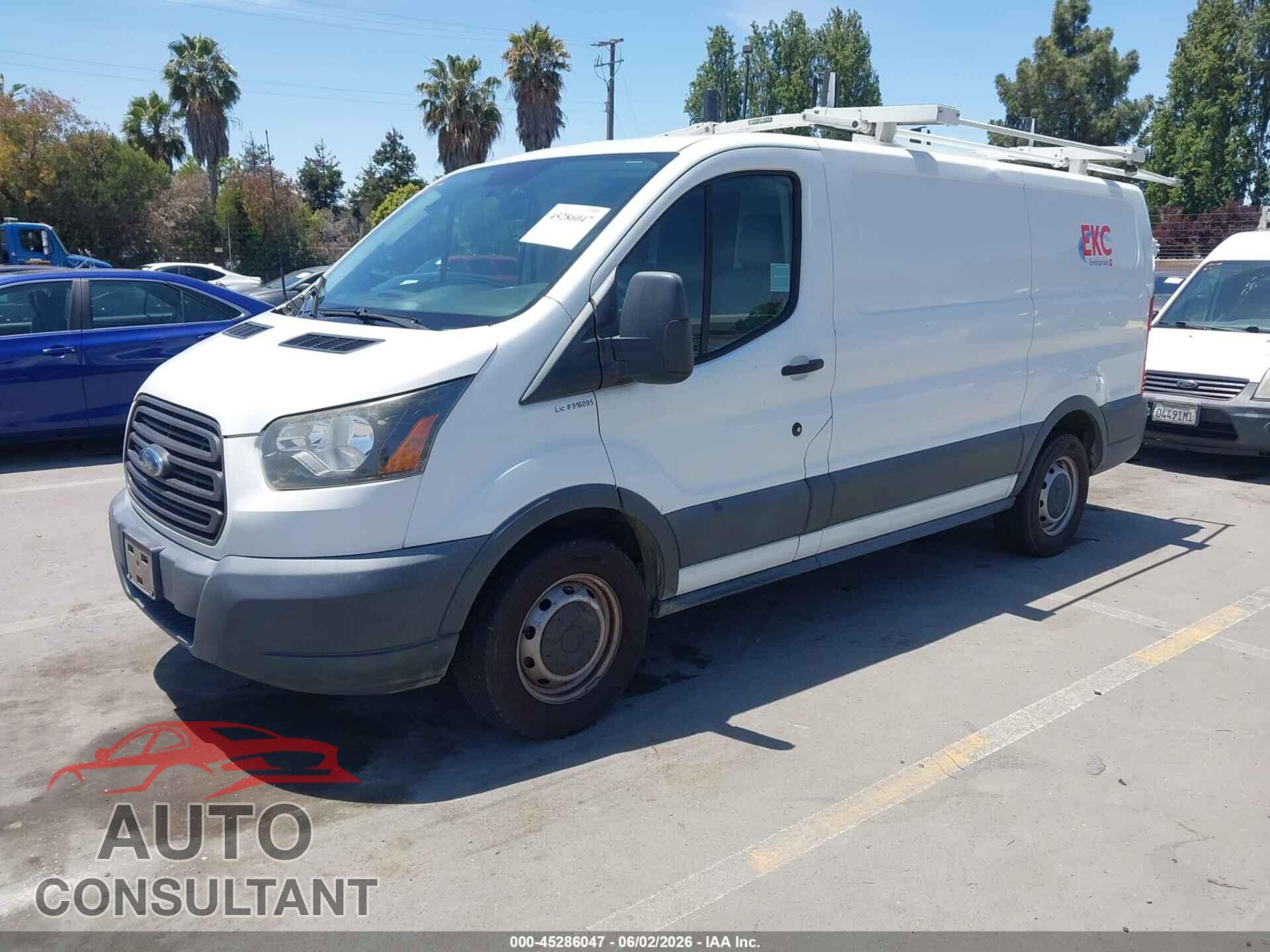 FORD TRANSIT-150 2017 - 1FTYE1YM4HKB21339