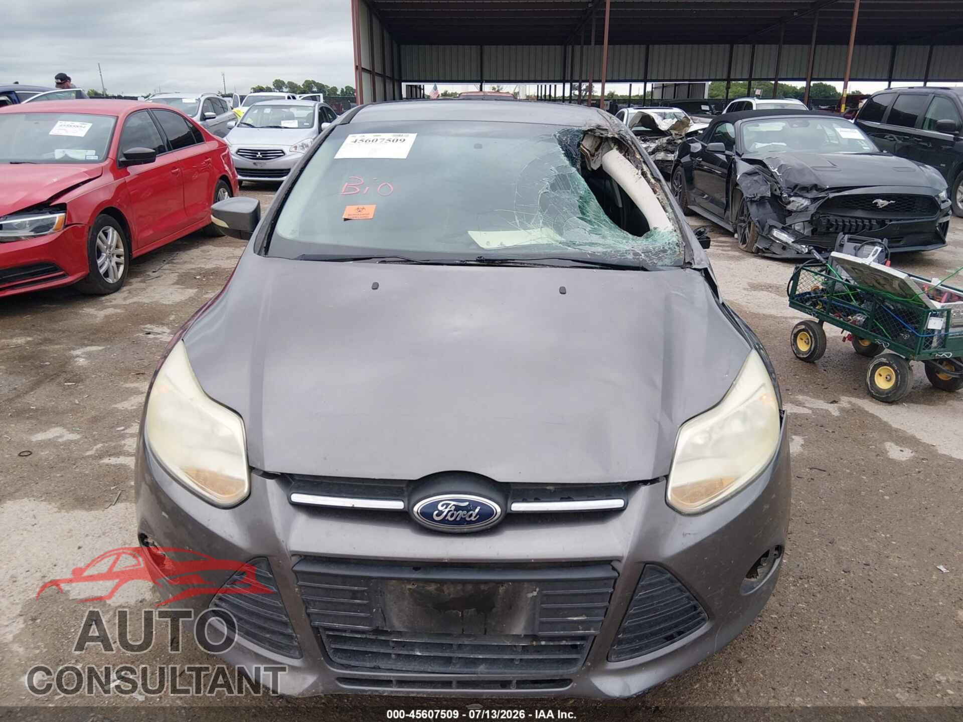 FORD FOCUS 2014 - 1FADP3F23EL266258